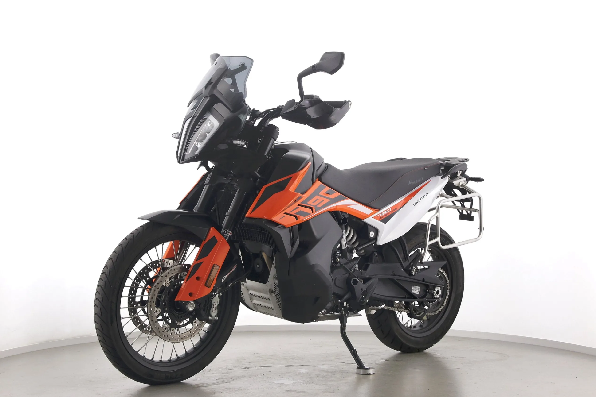 790 ADVENTURE