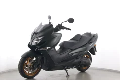 AN 400 BURGMAN