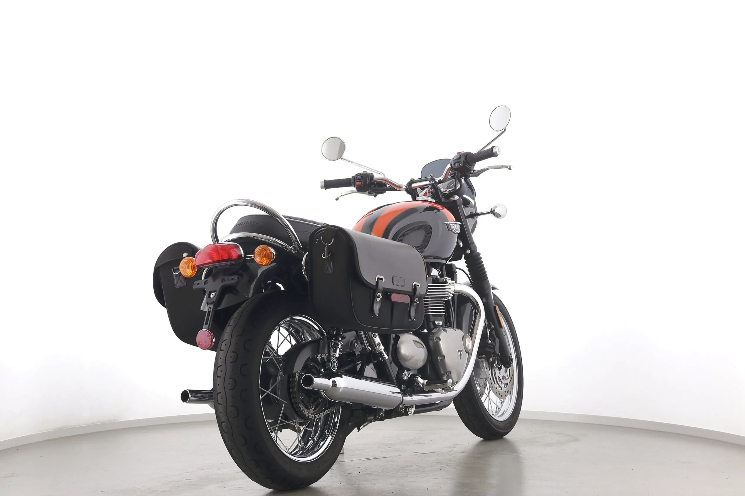 BONNEVILLE T120