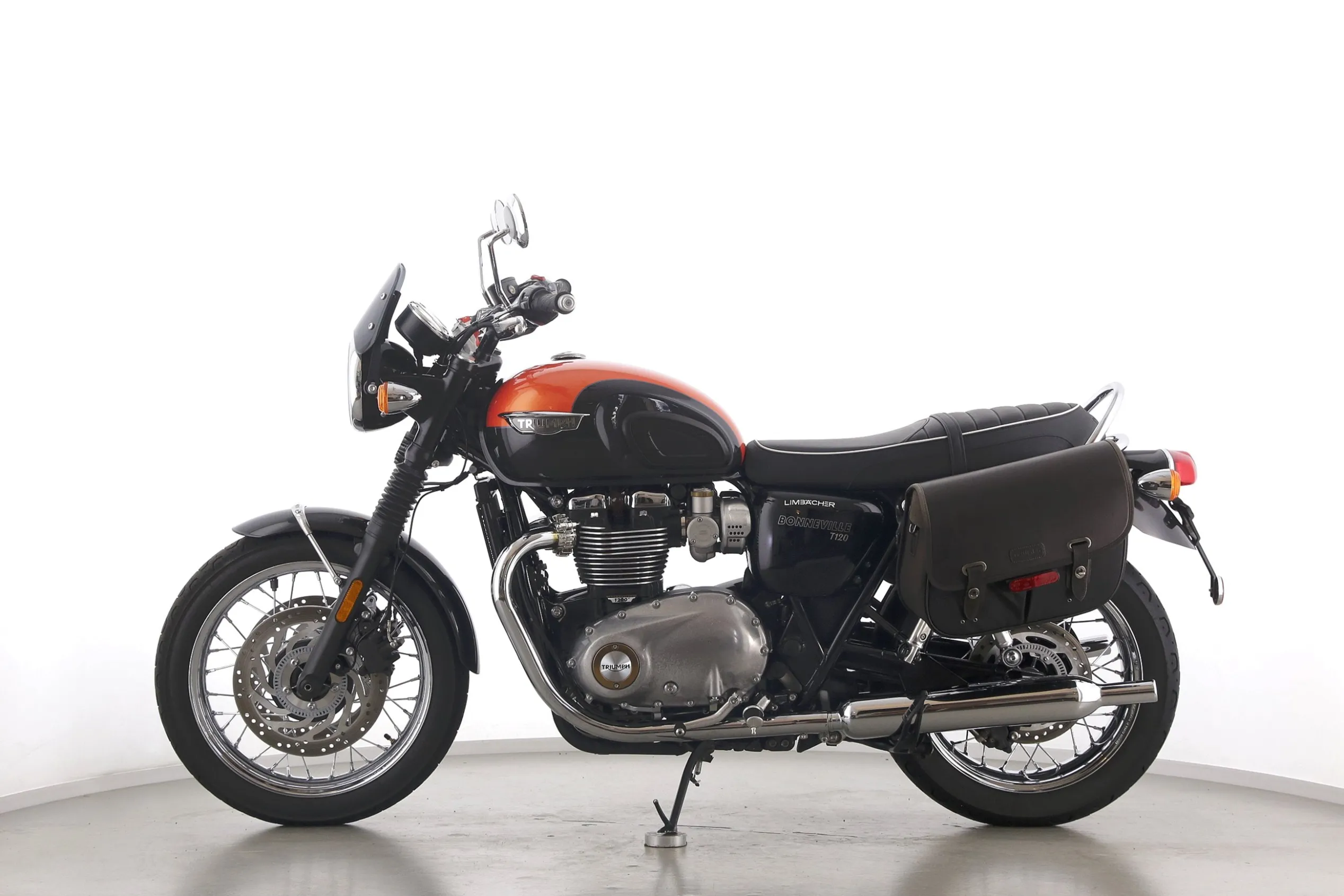 BONNEVILLE T120
