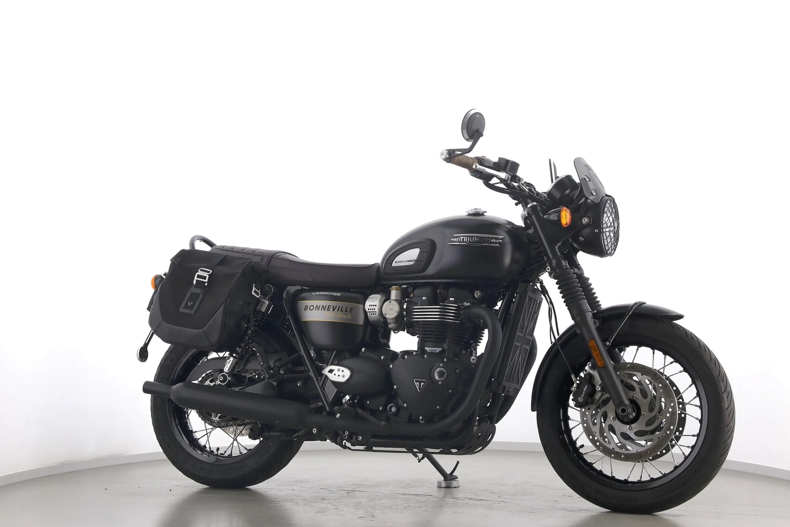 BONNEVILLE T120 BLACK