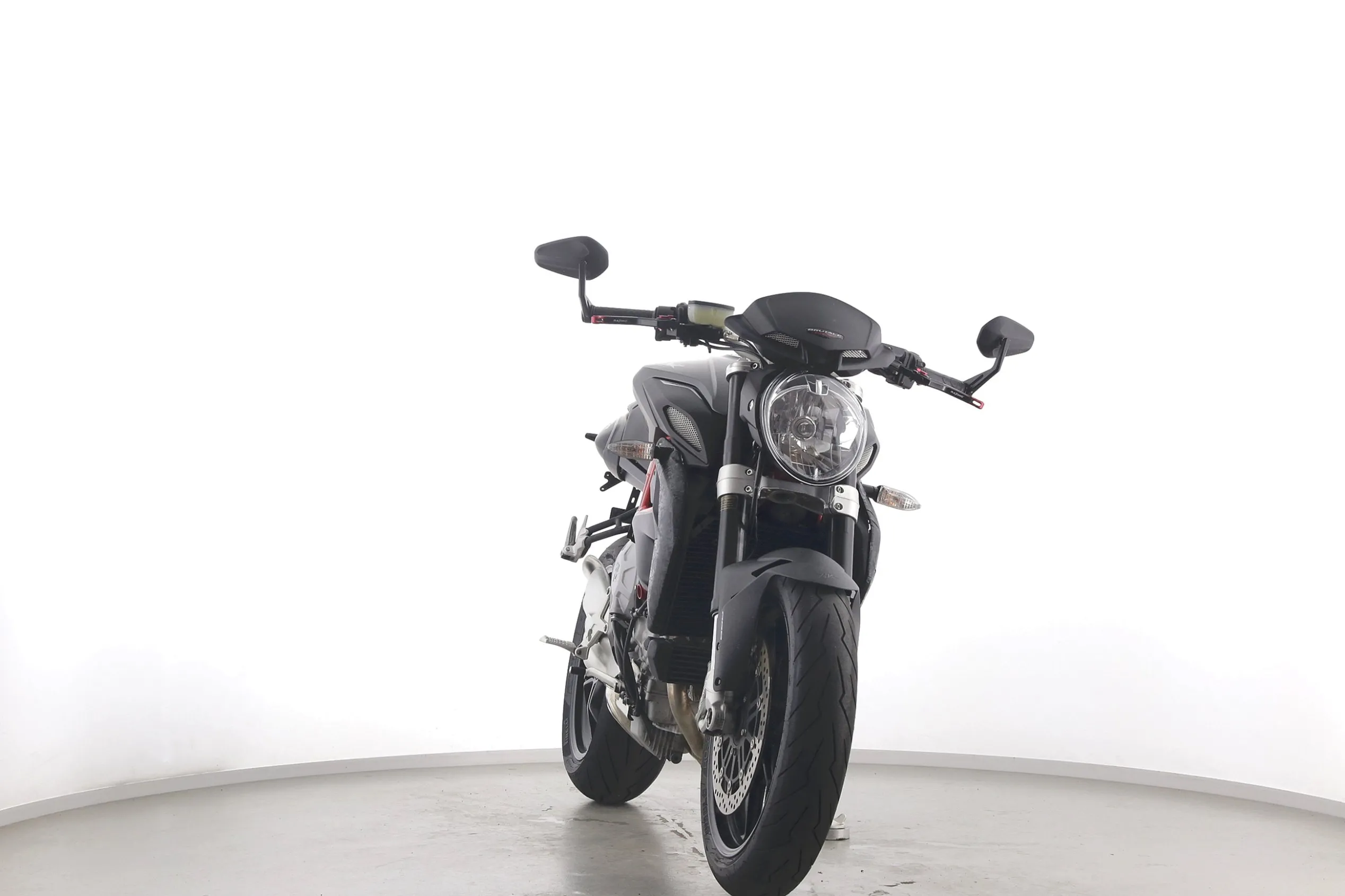 BRUTALE 800