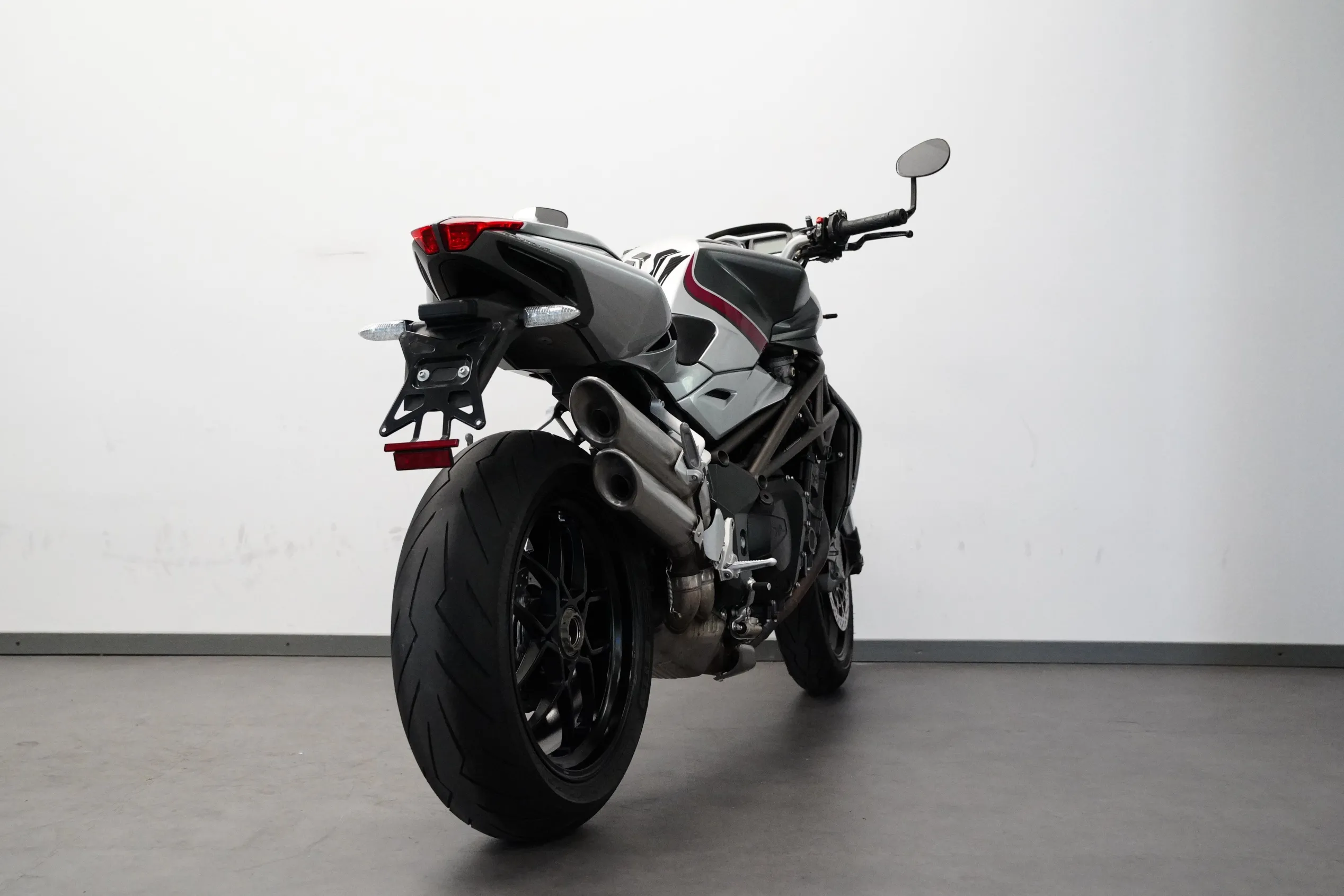 BRUTALE 1090 RR