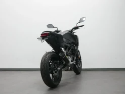 CB 125 R