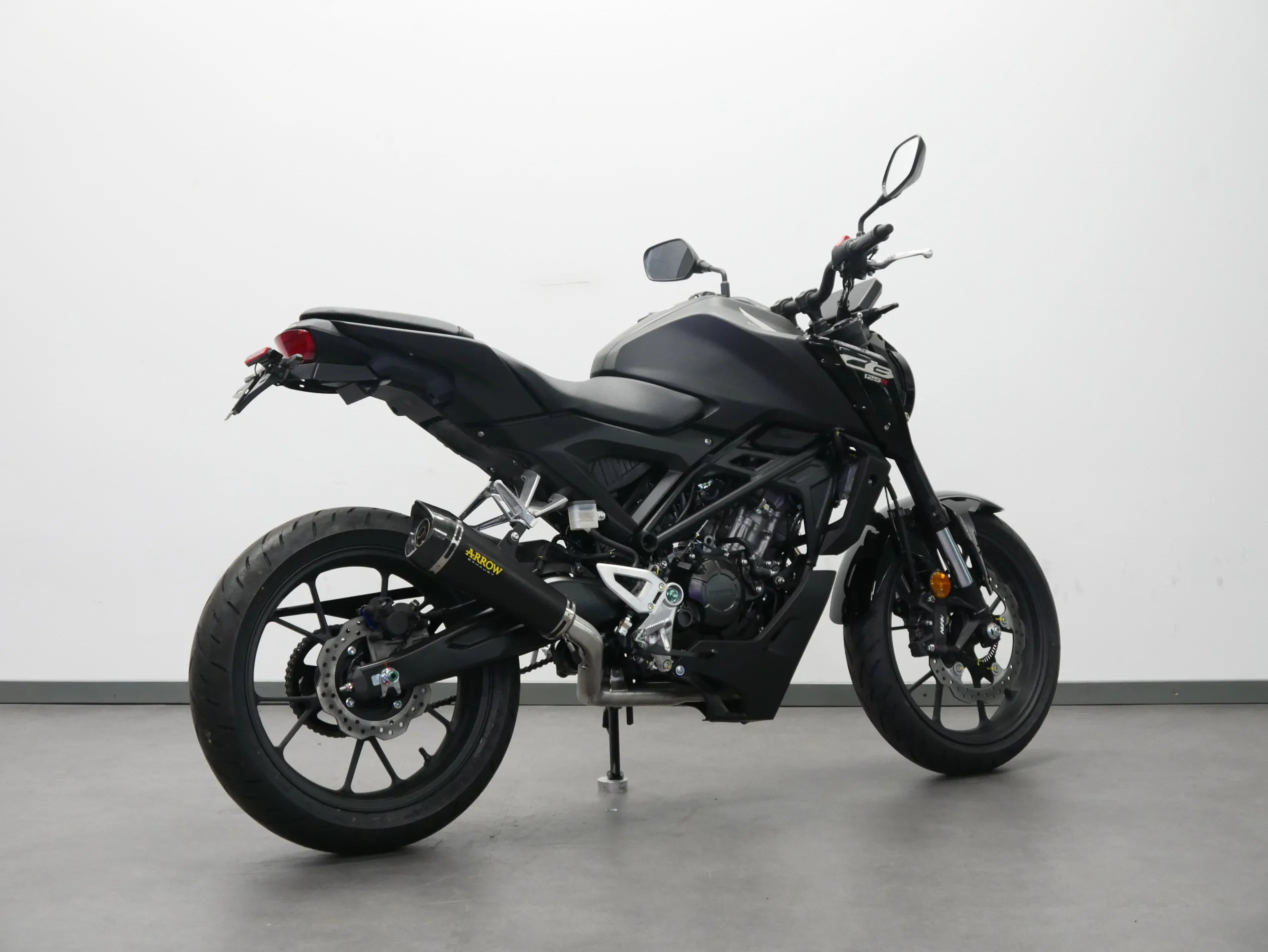 CB 125 R