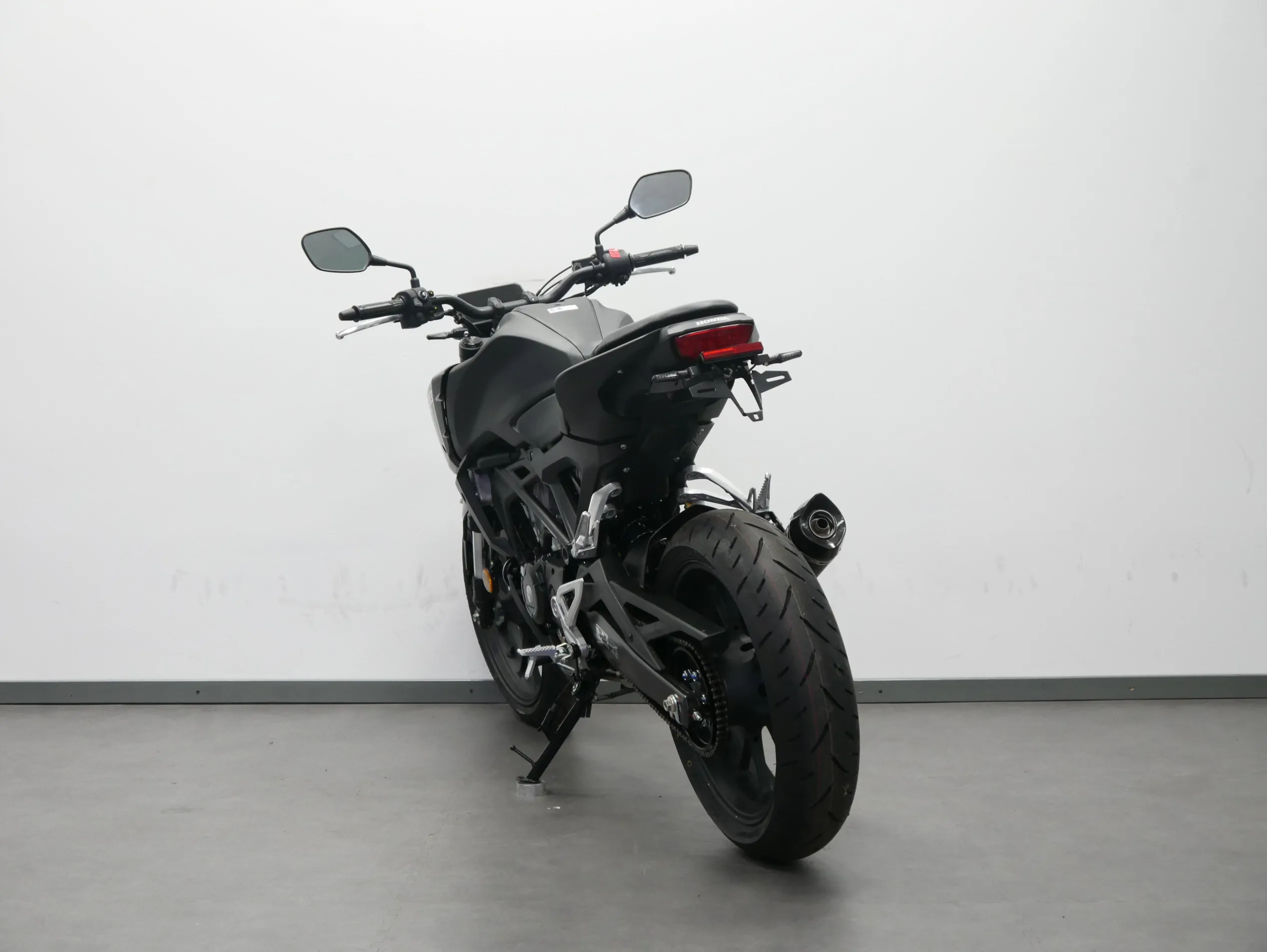 CB 125 R