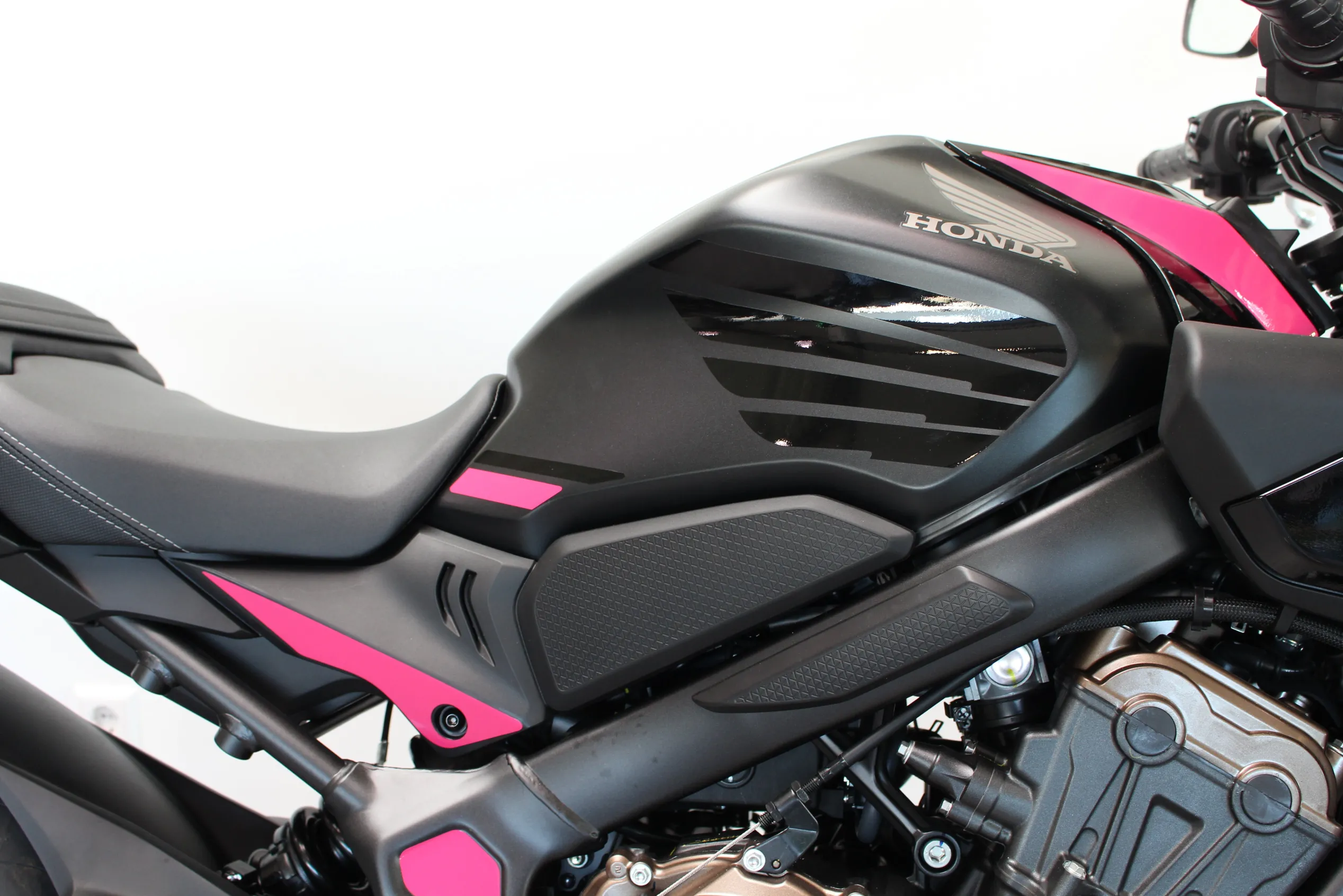 CB 650 R