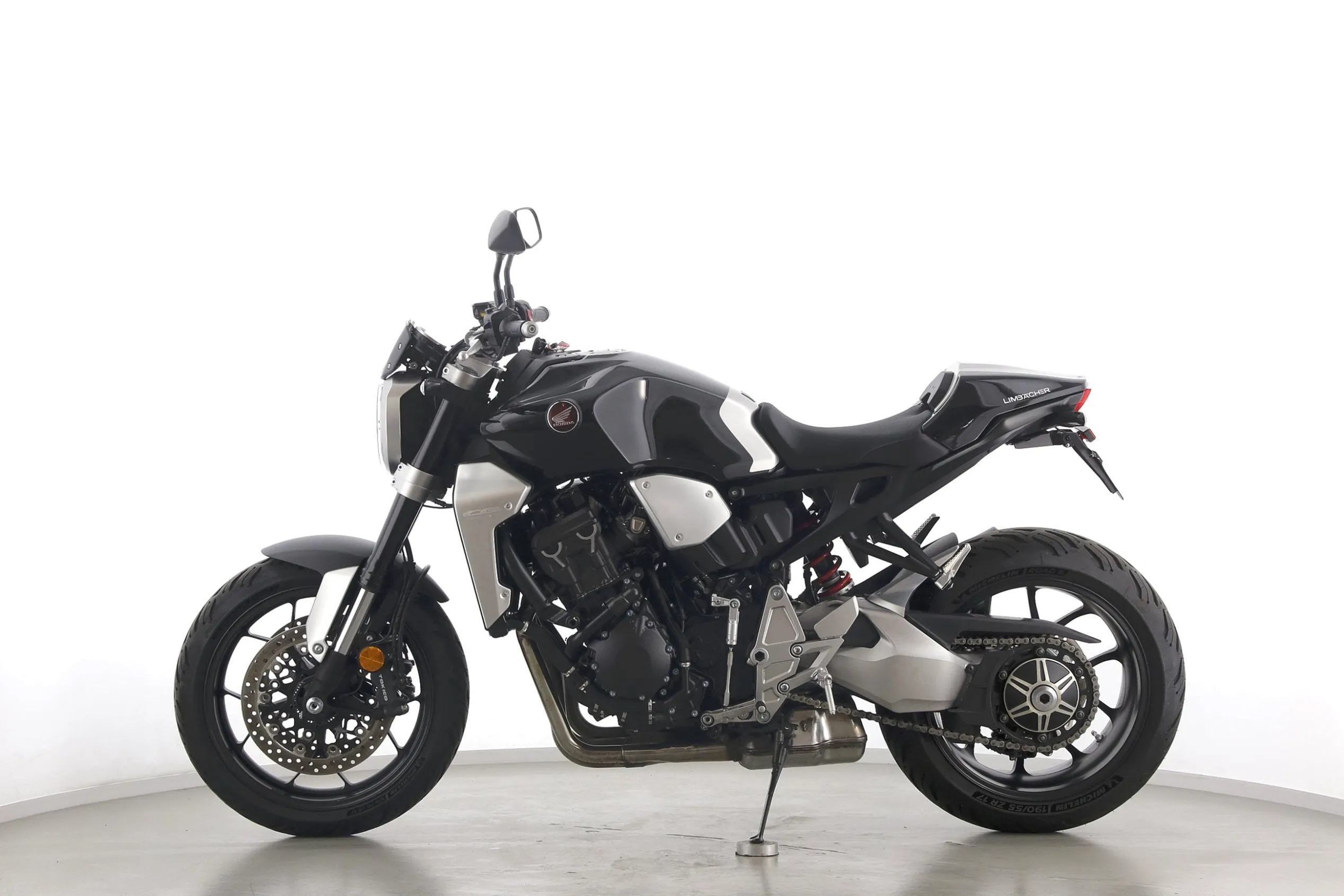 CB 1000 R PLUS