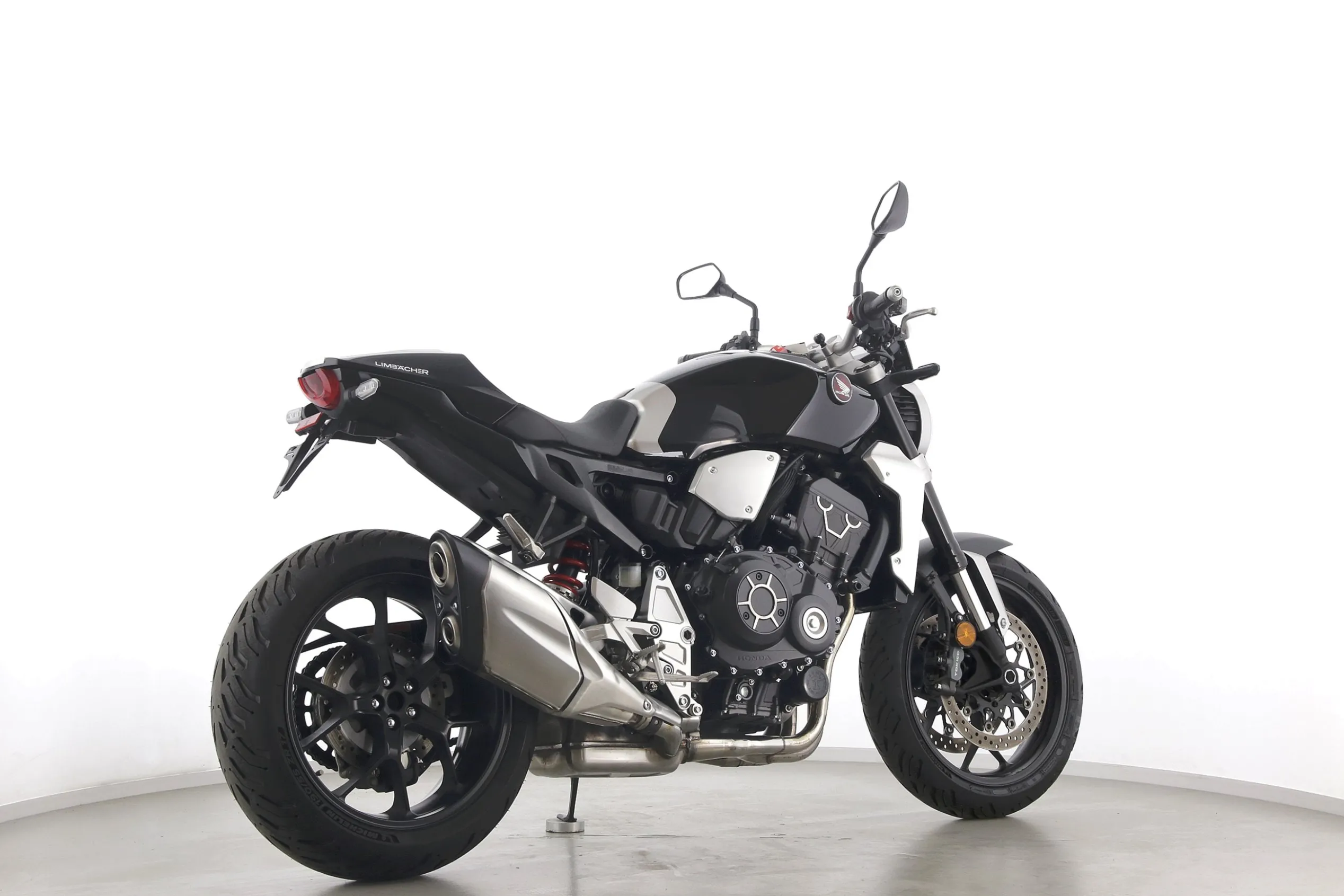 CB 1000 R PLUS