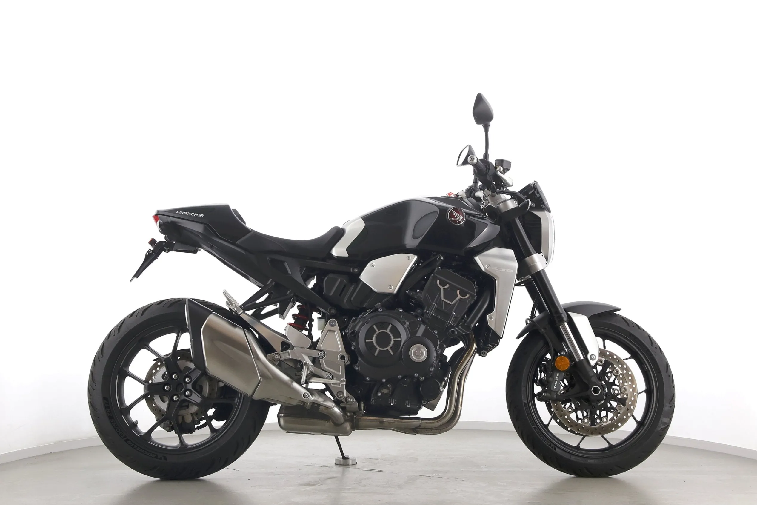 CB 1000 R PLUS