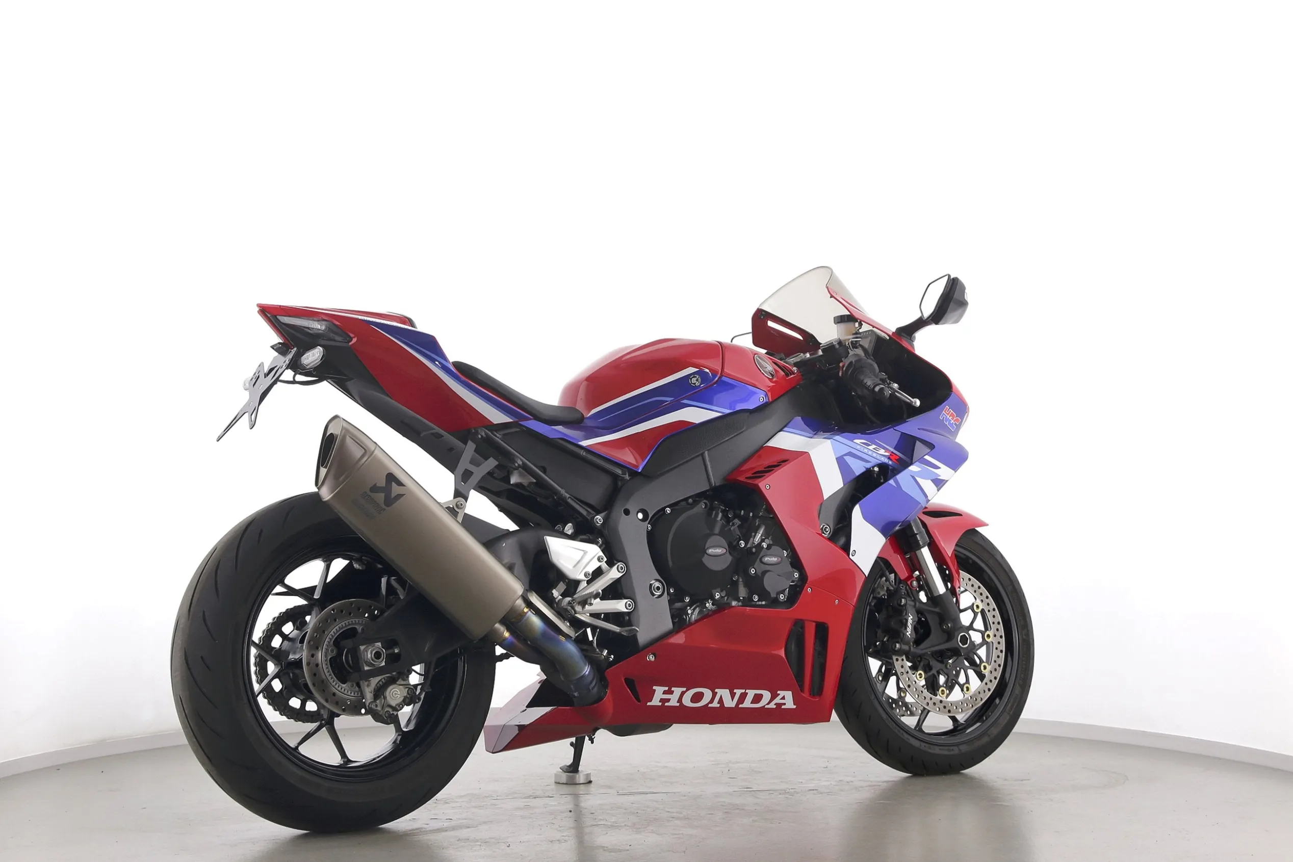 CBR 1000 RR-R FIREBLADE SC82