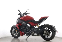 DIAVEL V4