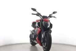 DIAVEL V4