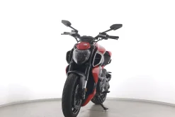 DIAVEL V4