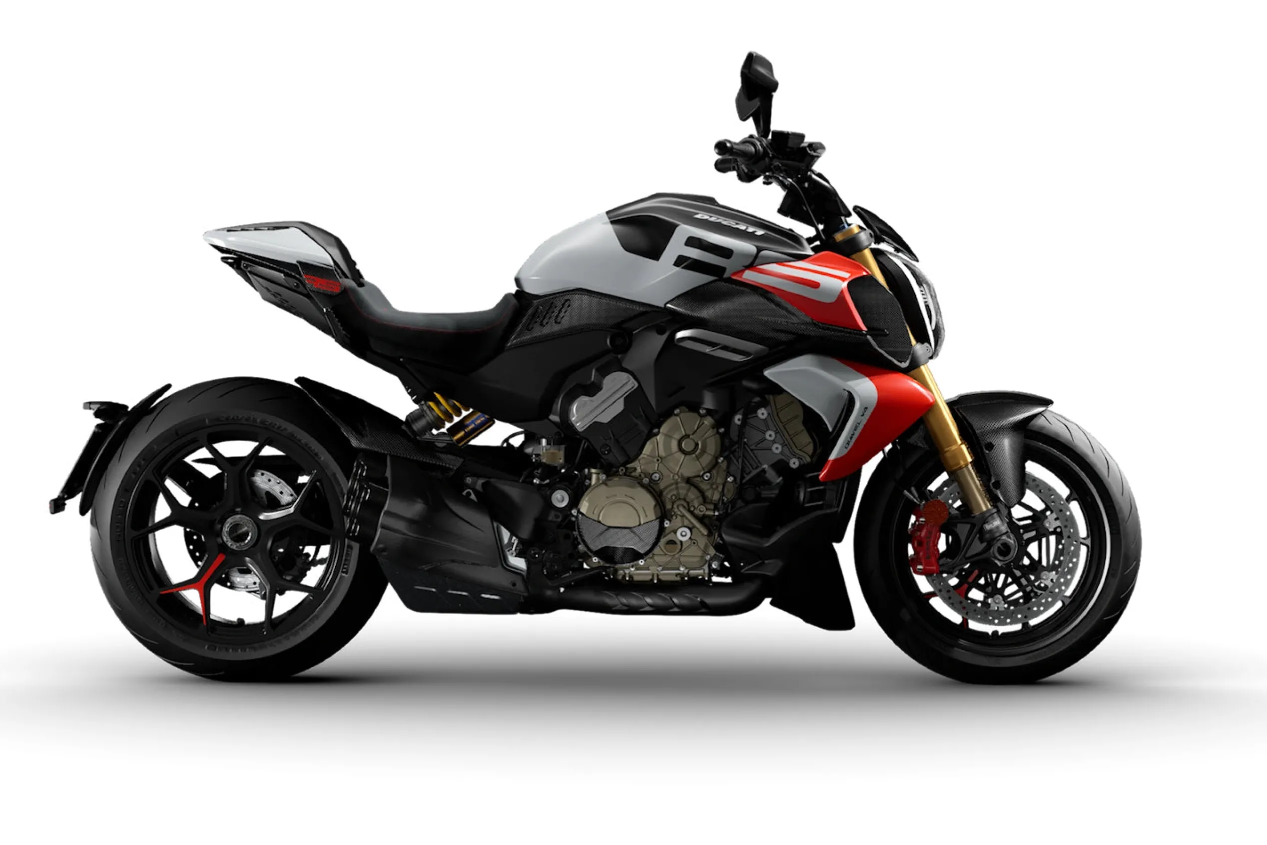 DIAVEL V4 RS