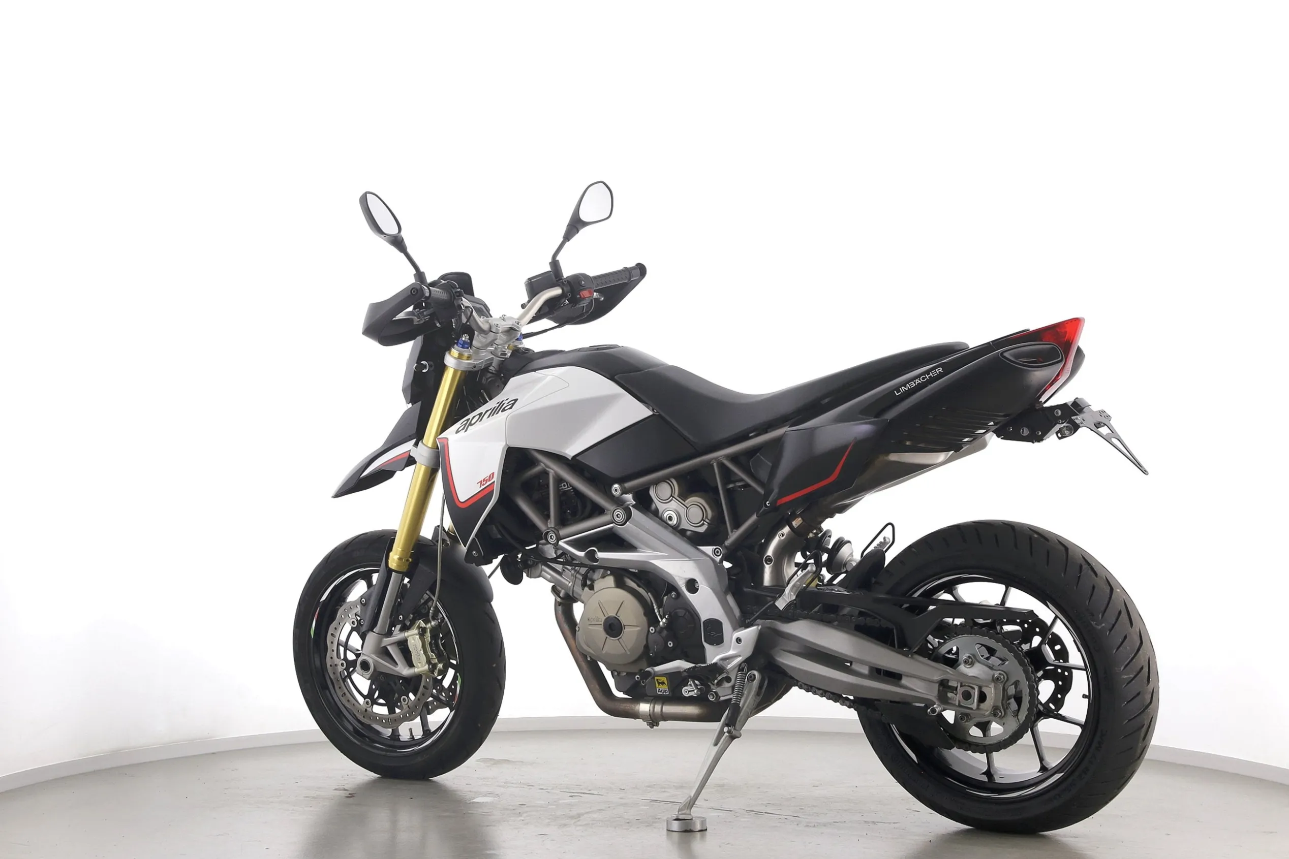 DORSODURO 750