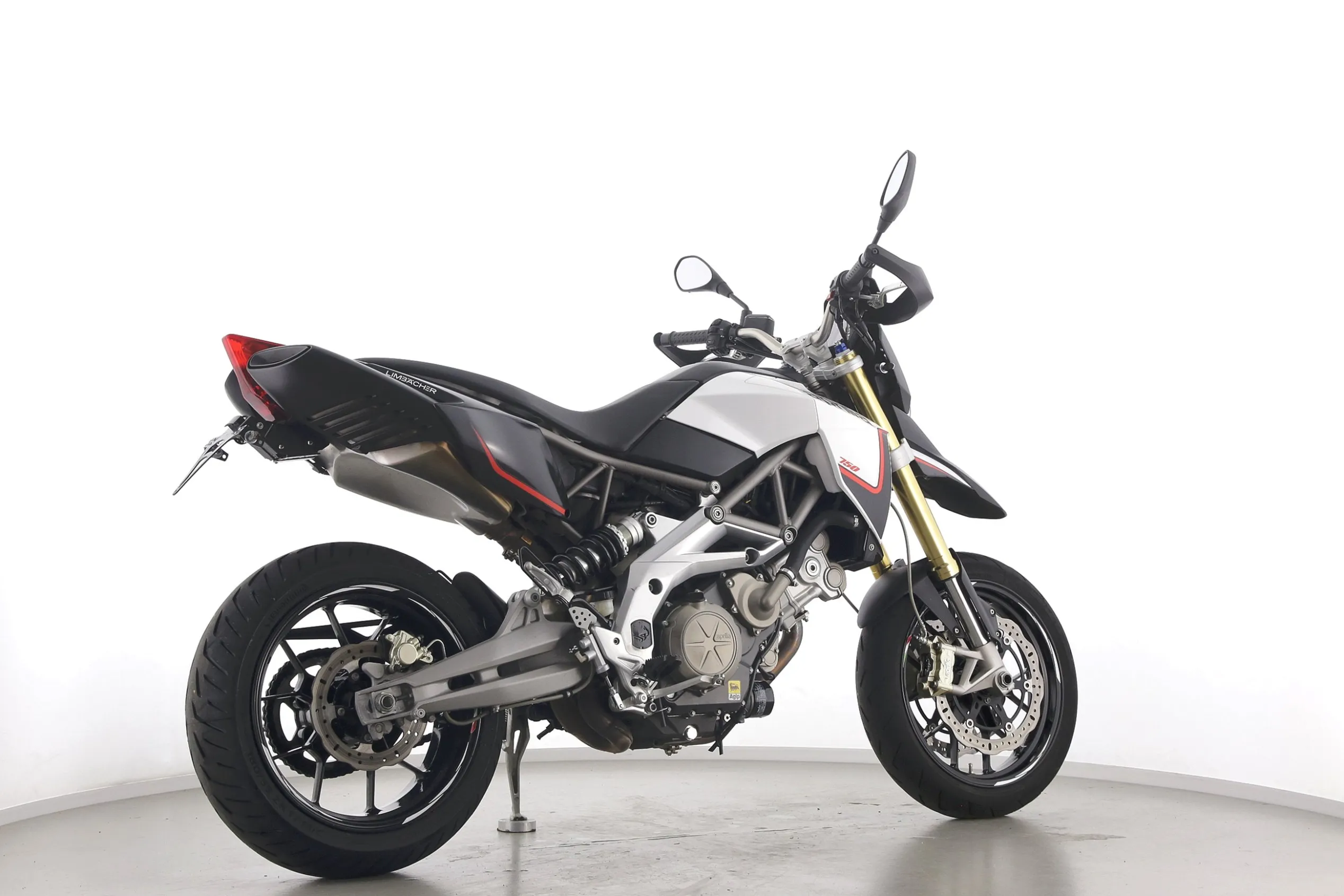 DORSODURO 750