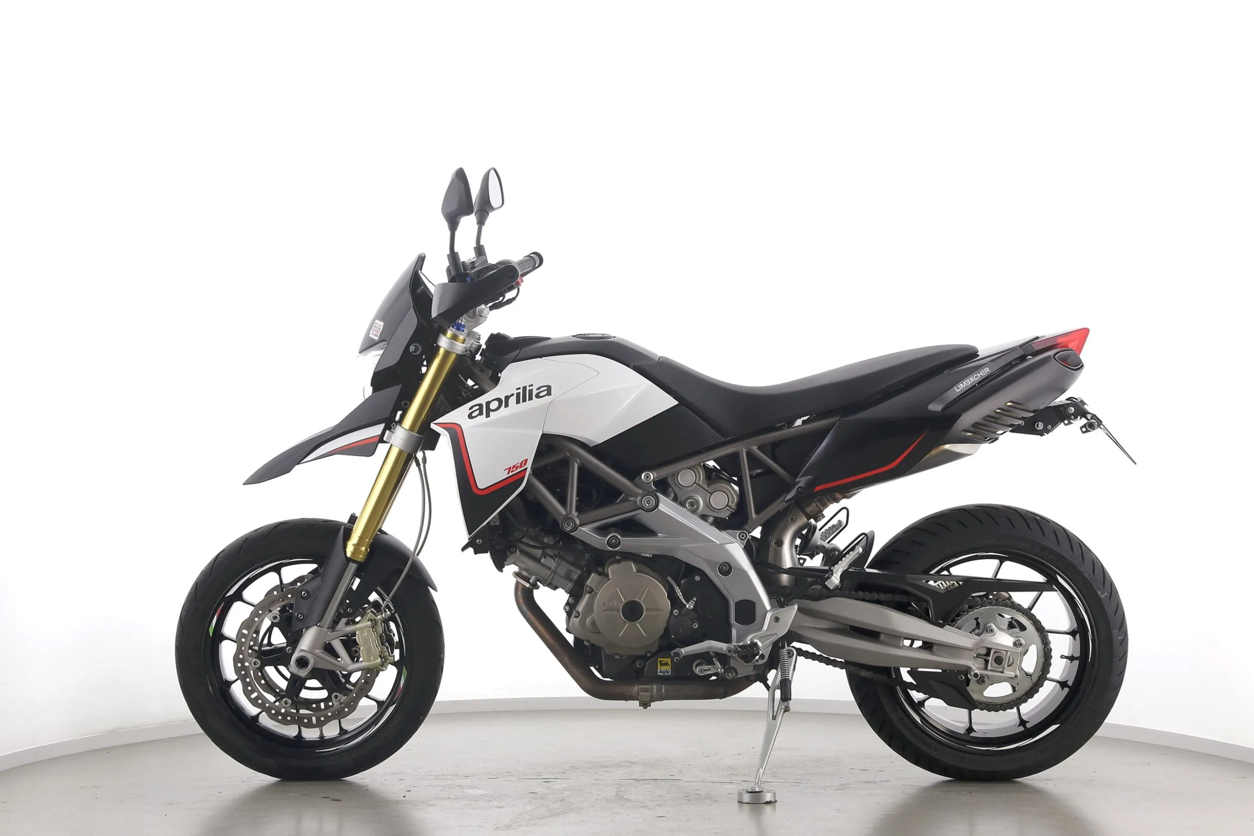 DORSODURO 750