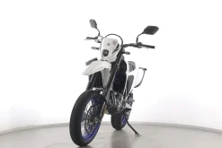 DR Z 4 SM SUPERMOTO