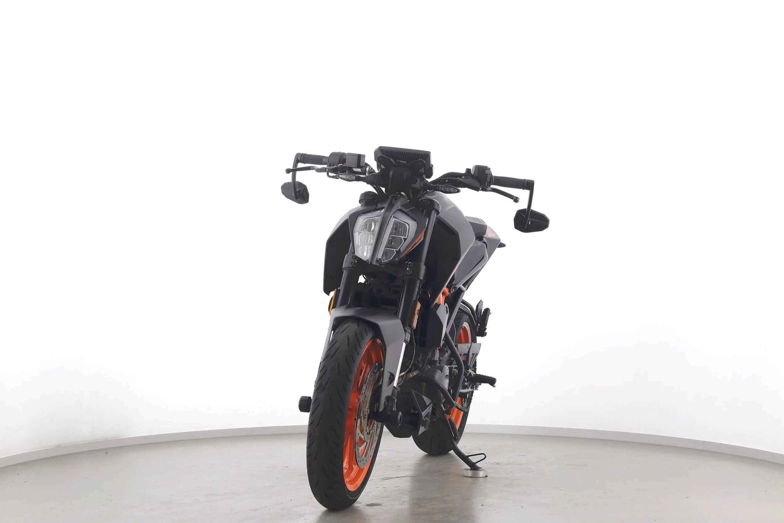 125 DUKE