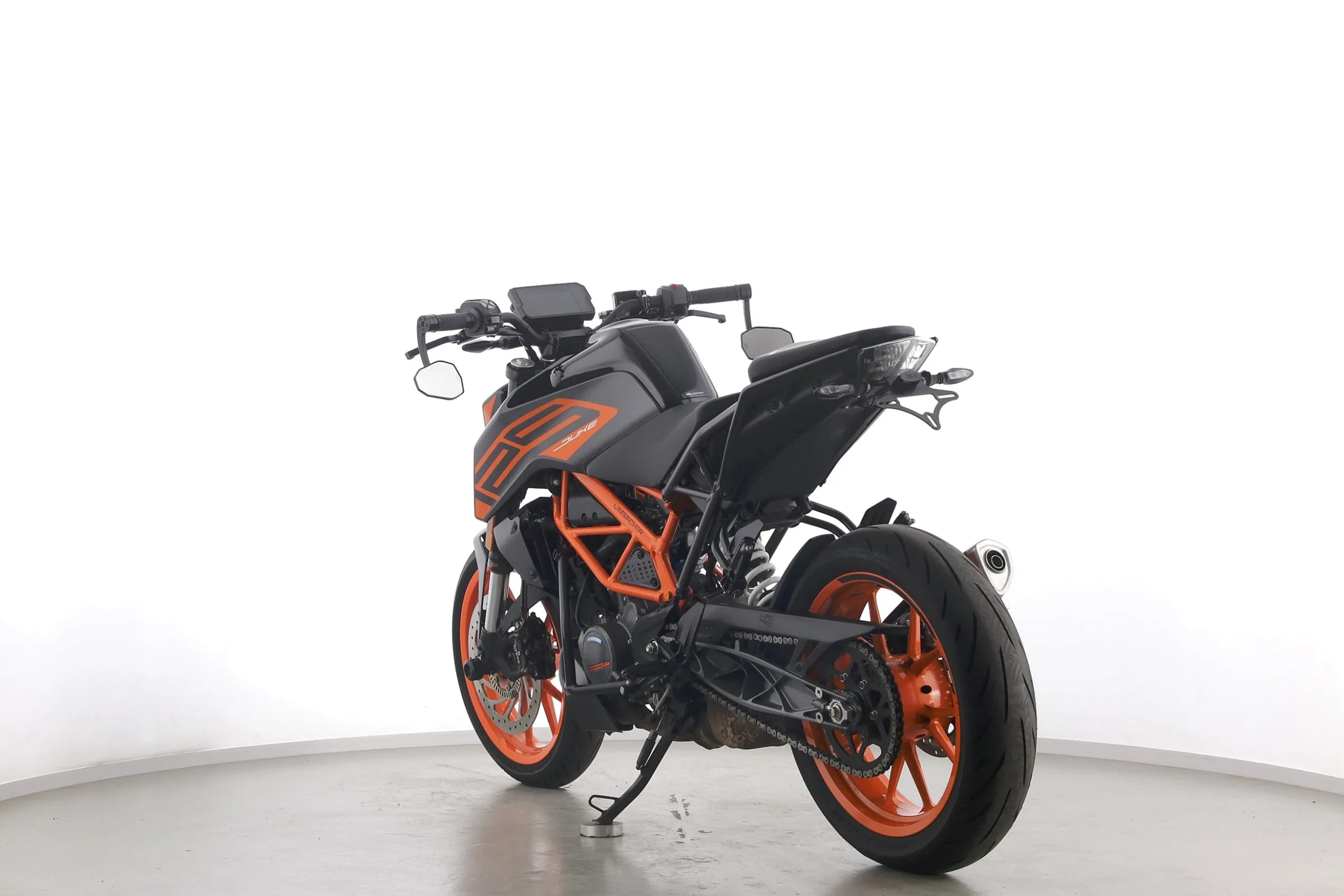 125 DUKE