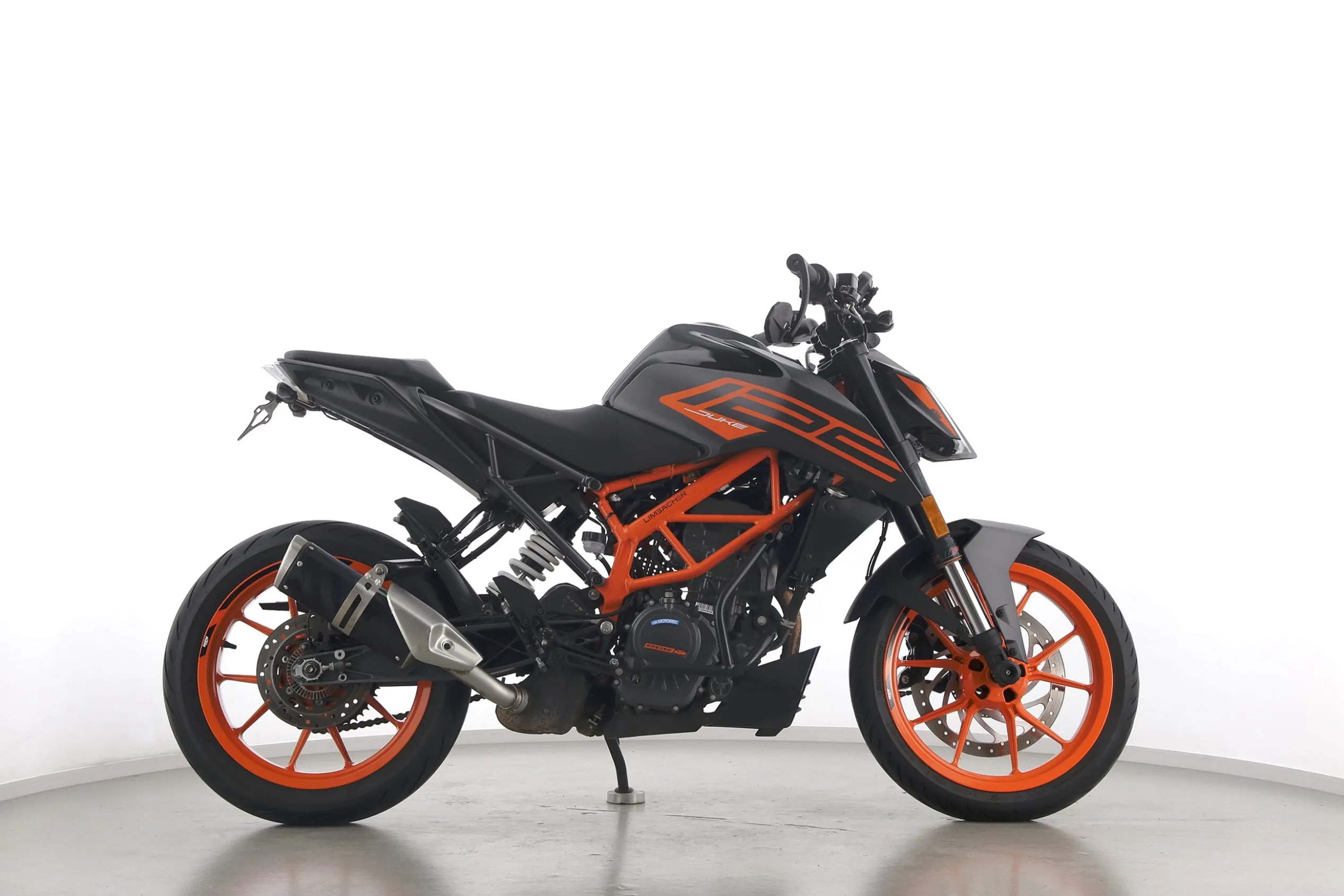 125 DUKE