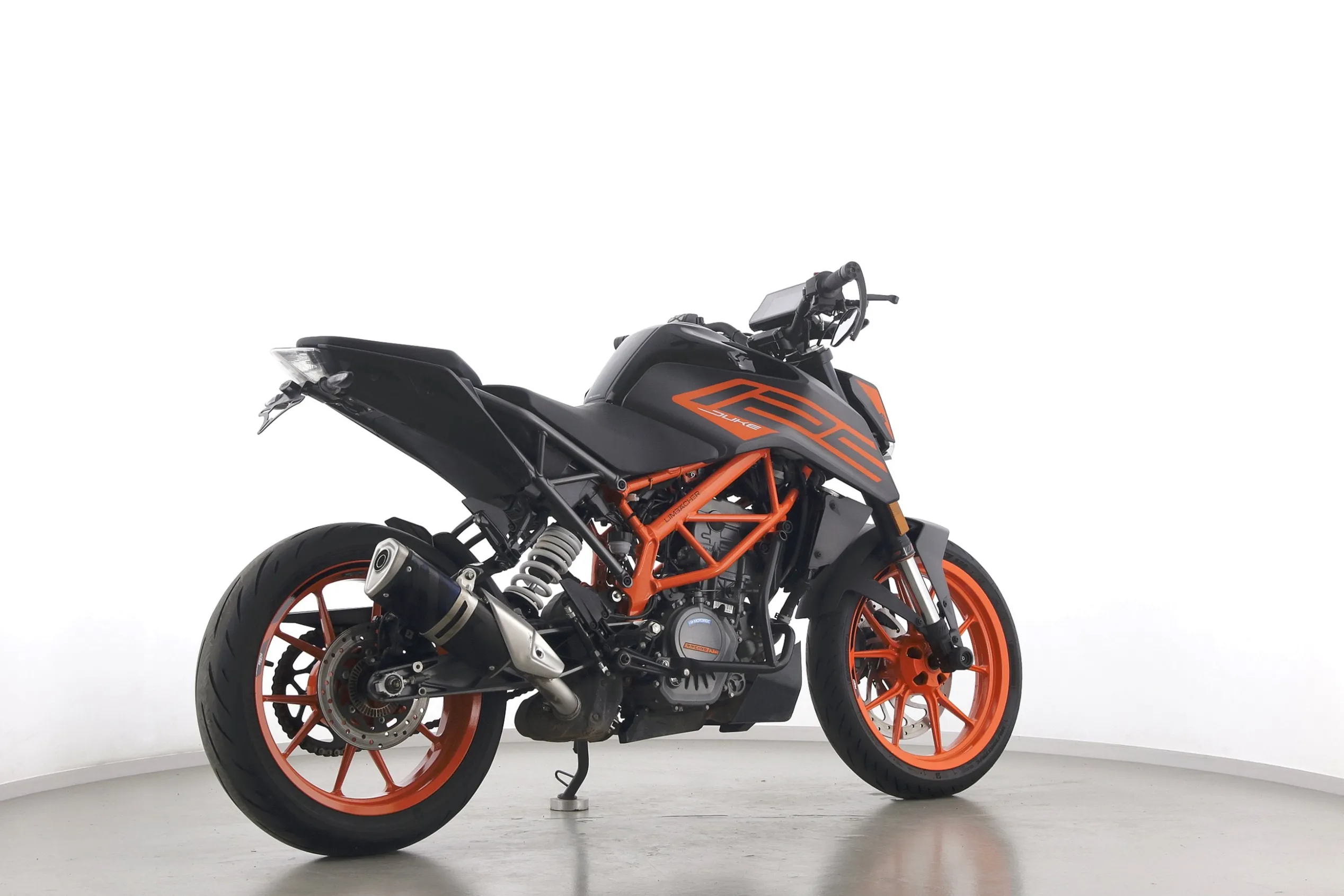 125 DUKE