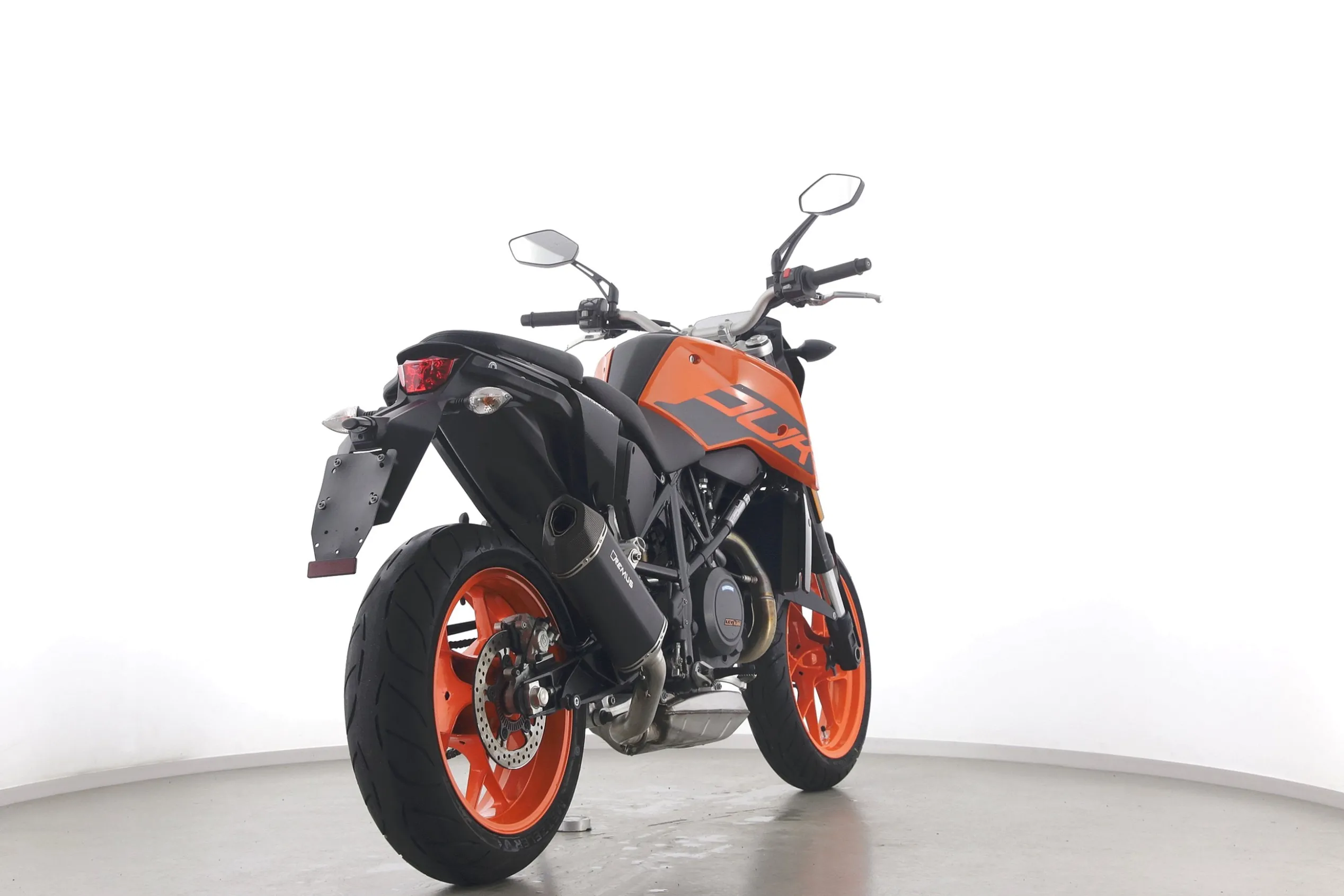 690 DUKE