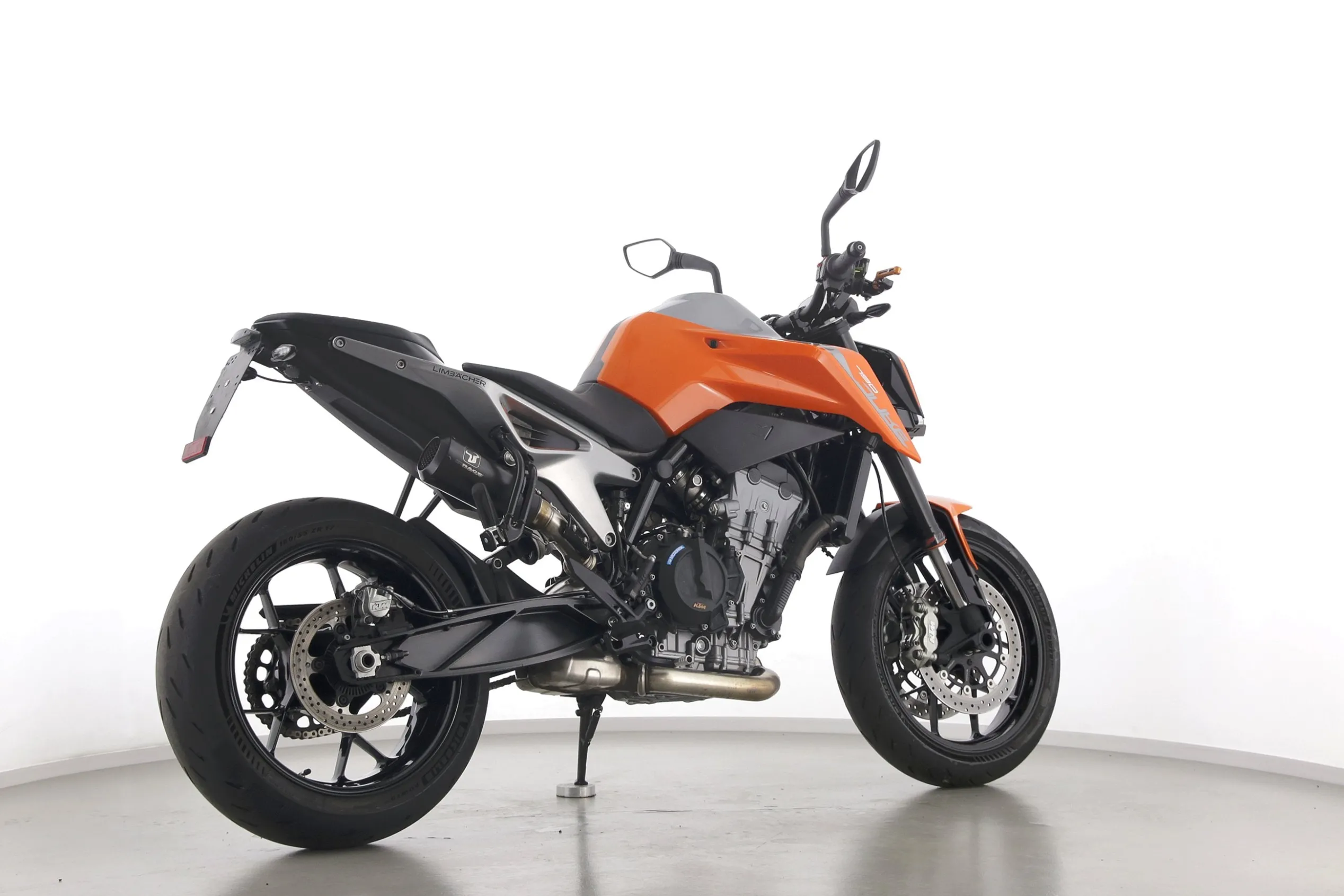 790 DUKE