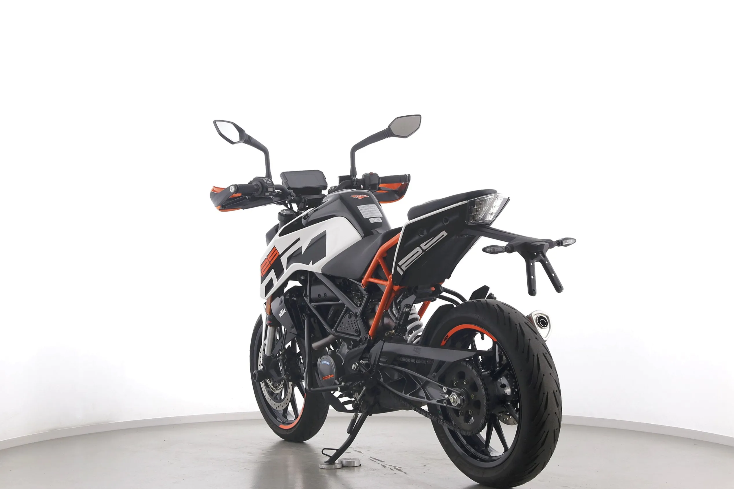 DUKE 125