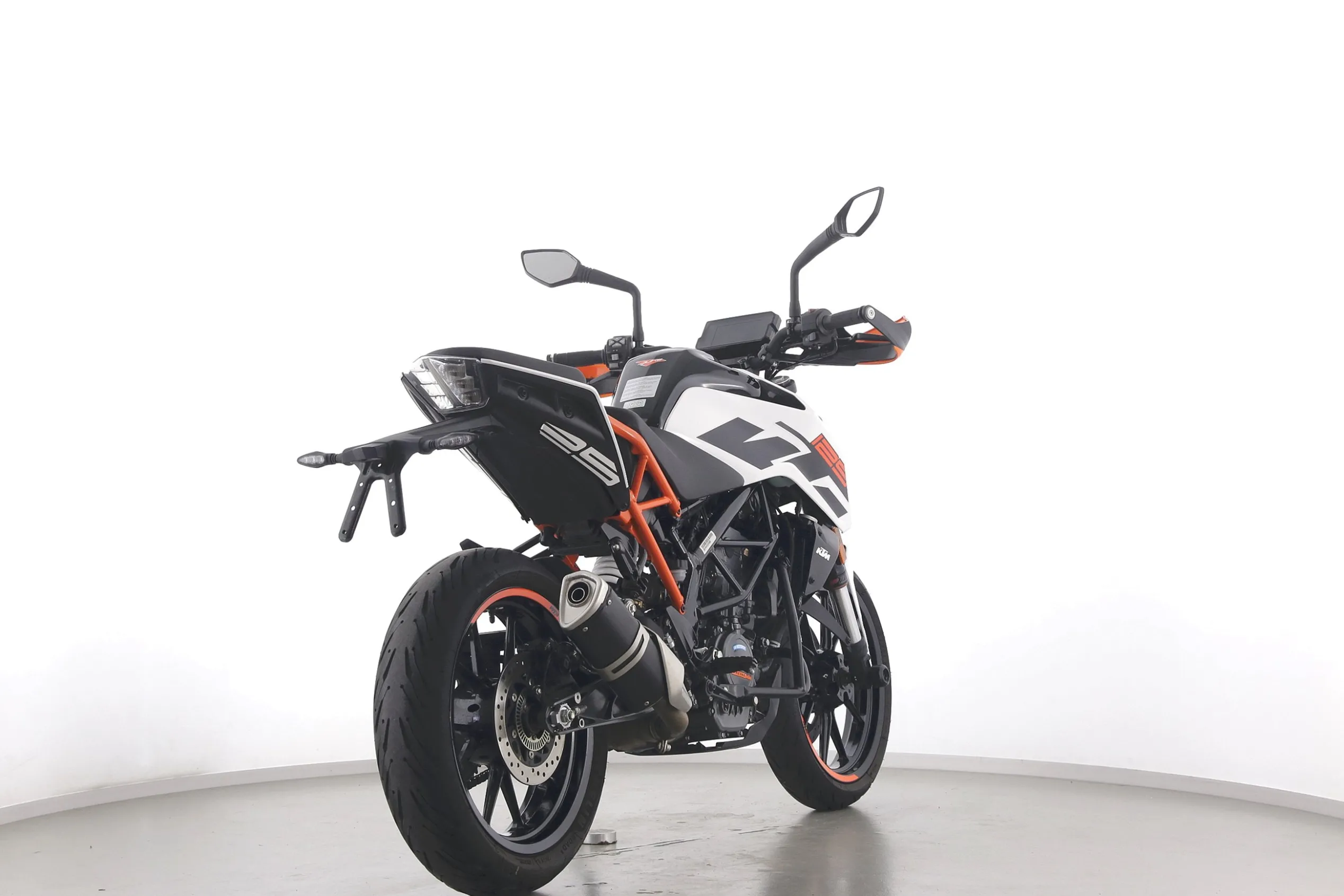 DUKE 125