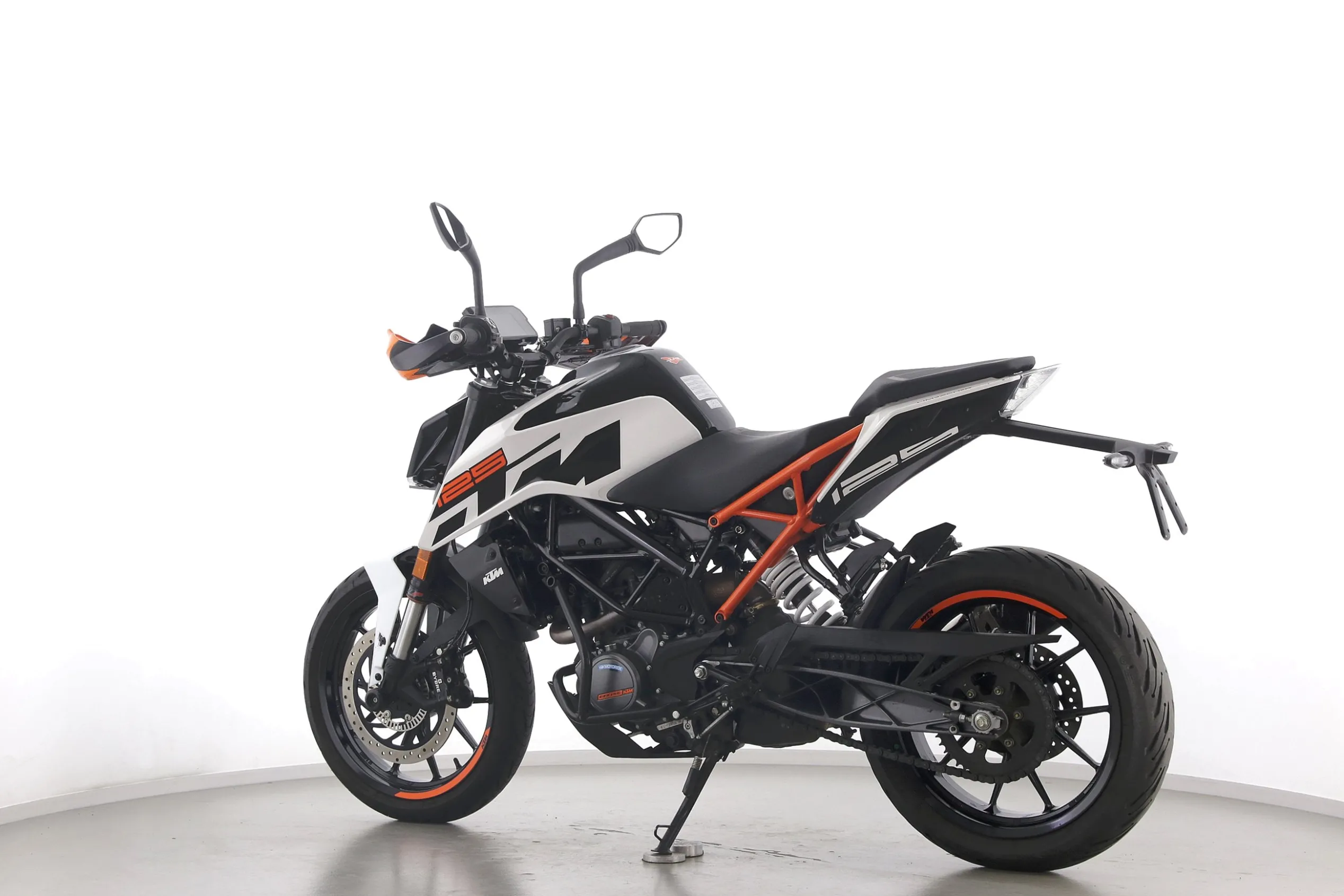 DUKE 125
