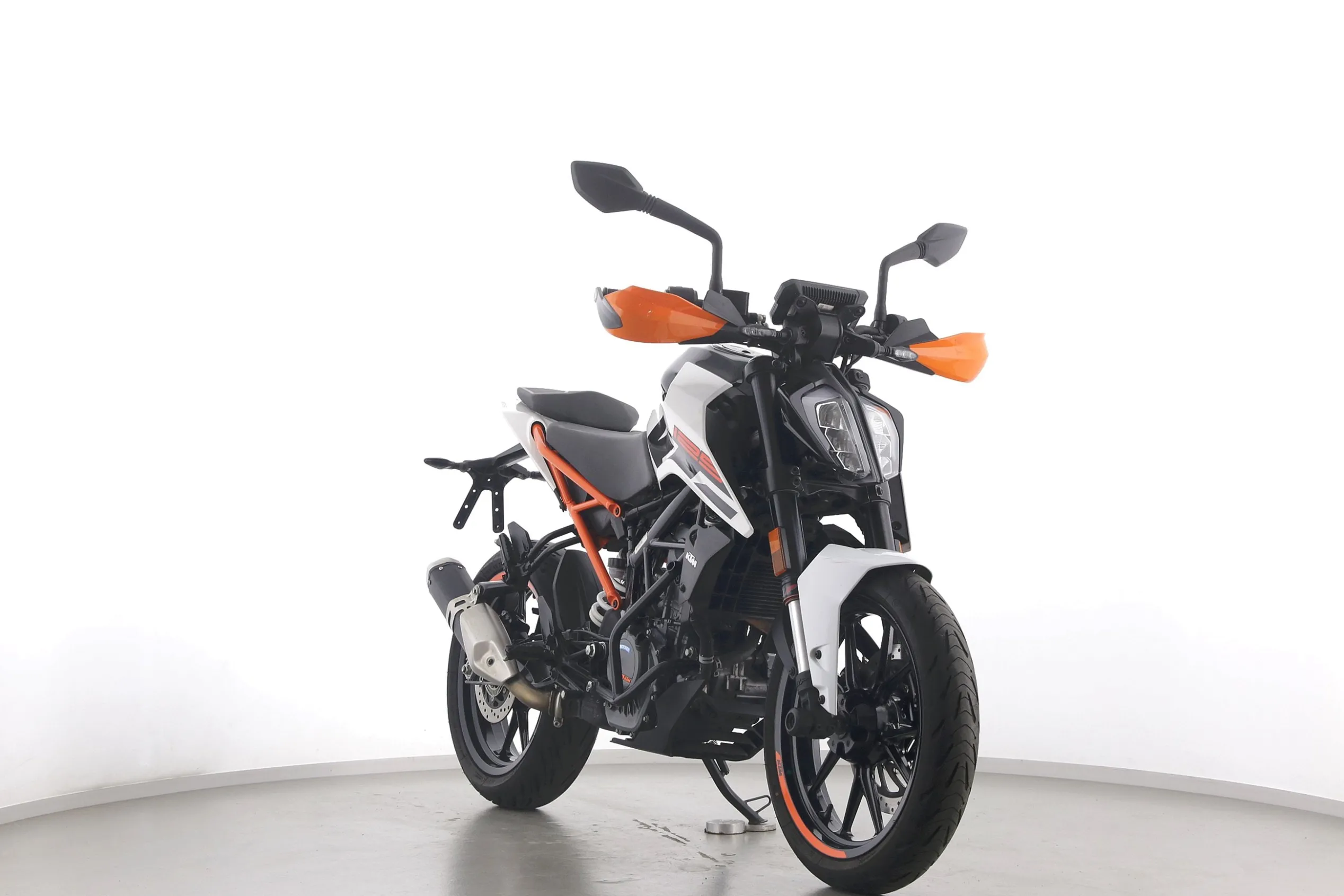 DUKE 125