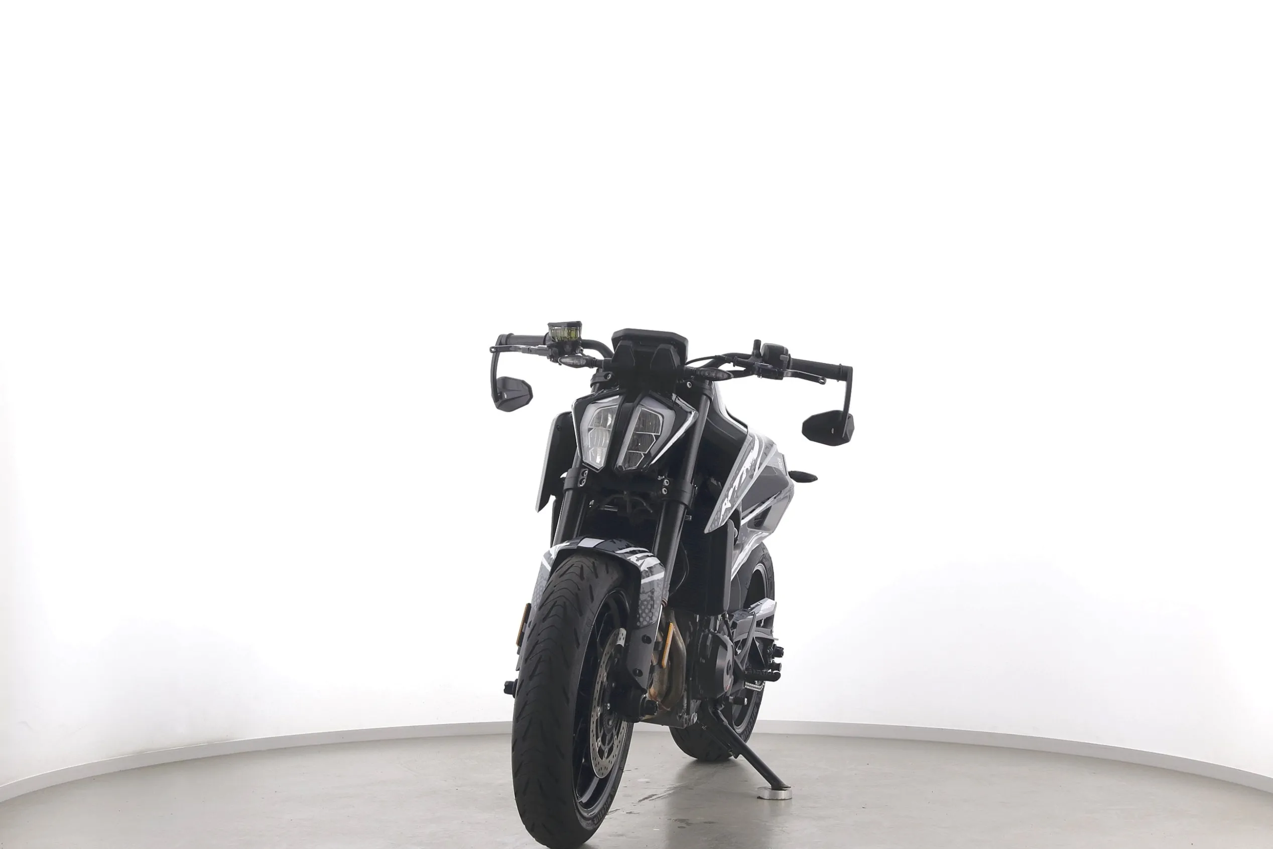 790 DUKE L