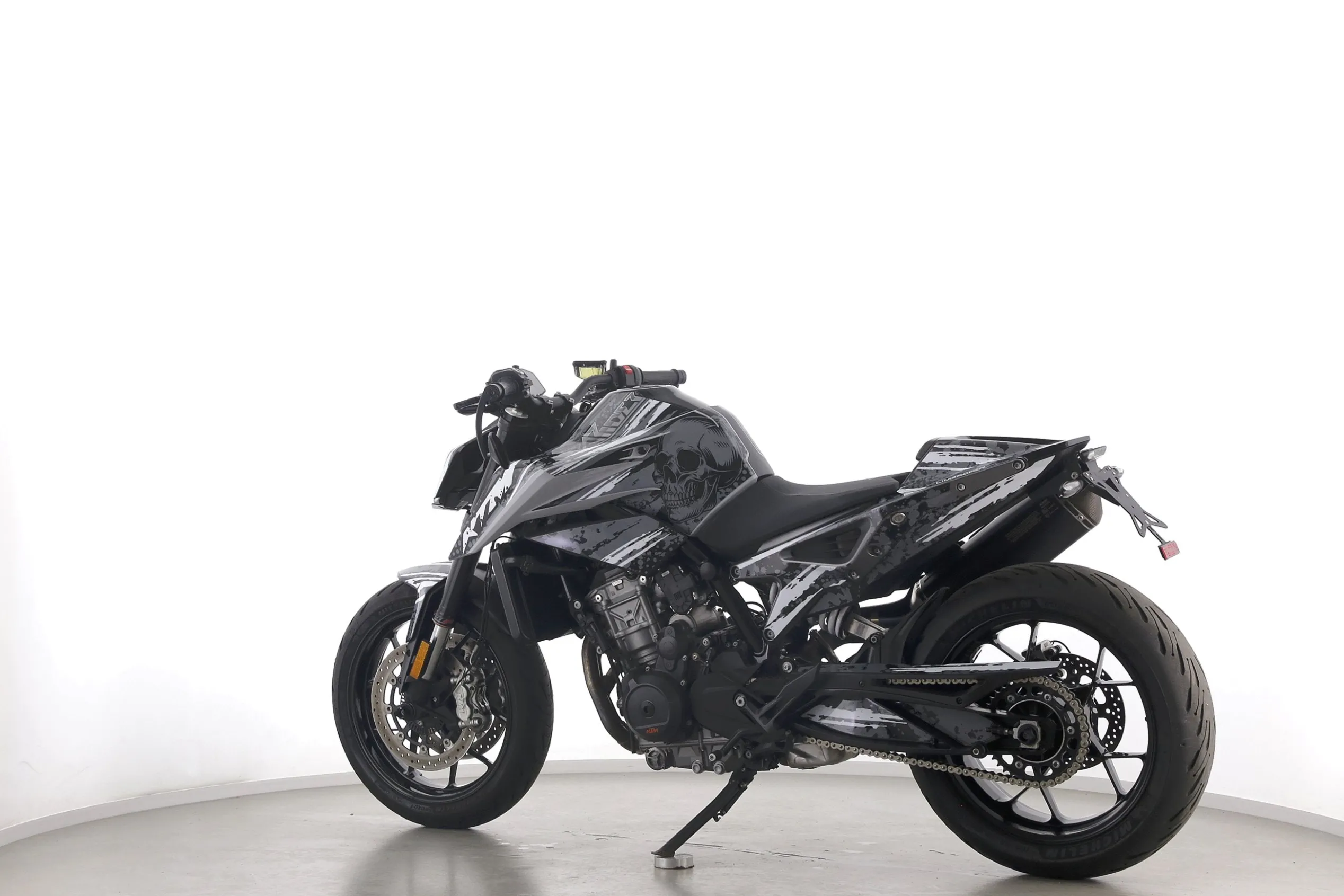 790 DUKE L
