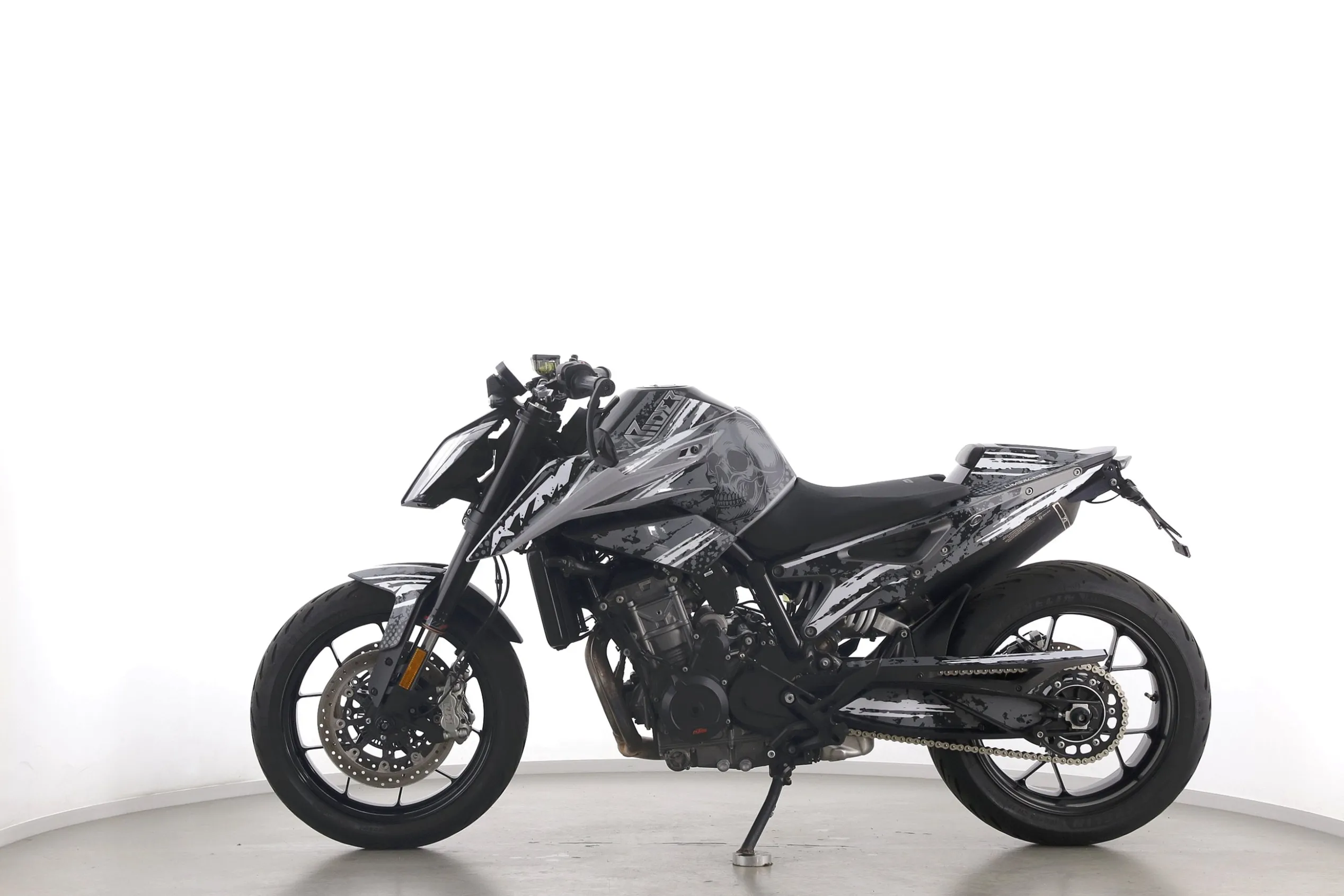 790 DUKE L