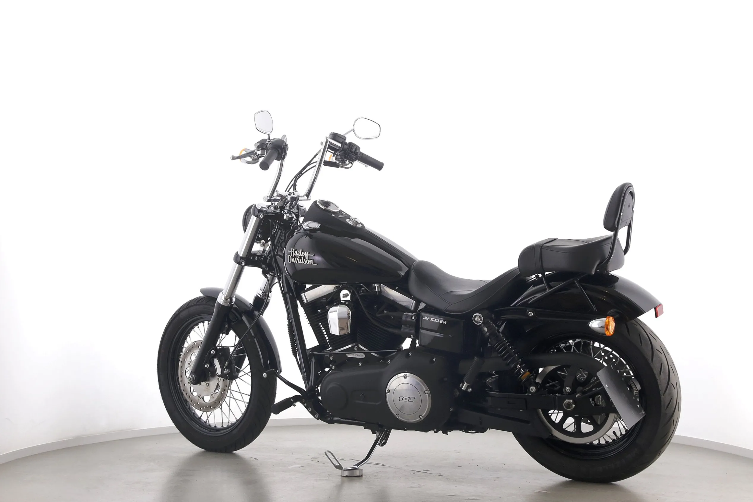 DYNA STREET BOB