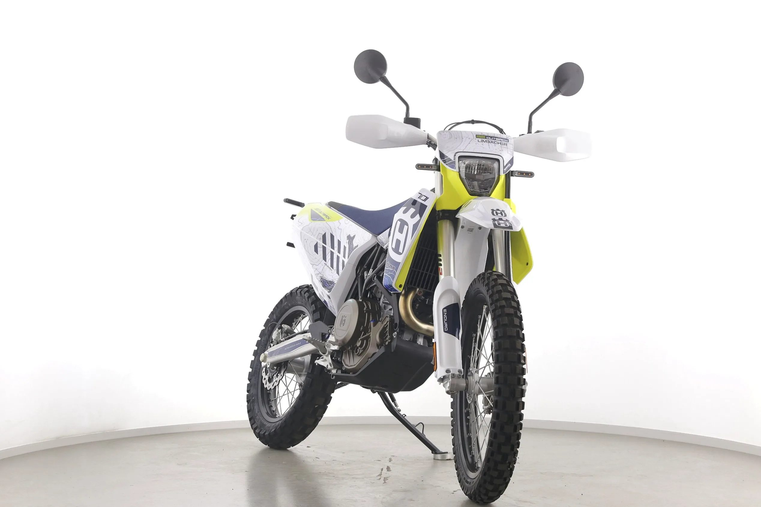 701 ENDURO LLC