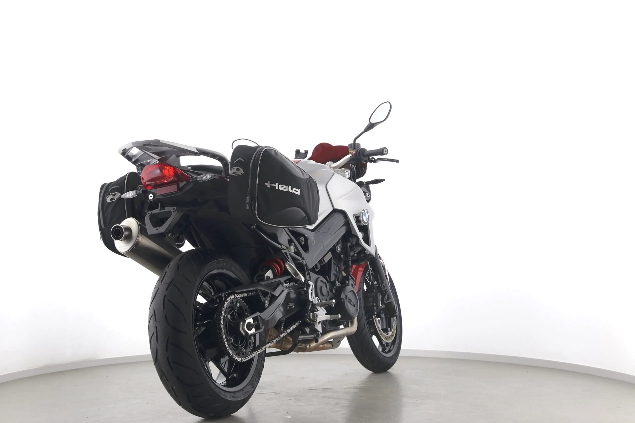 F 800 R
