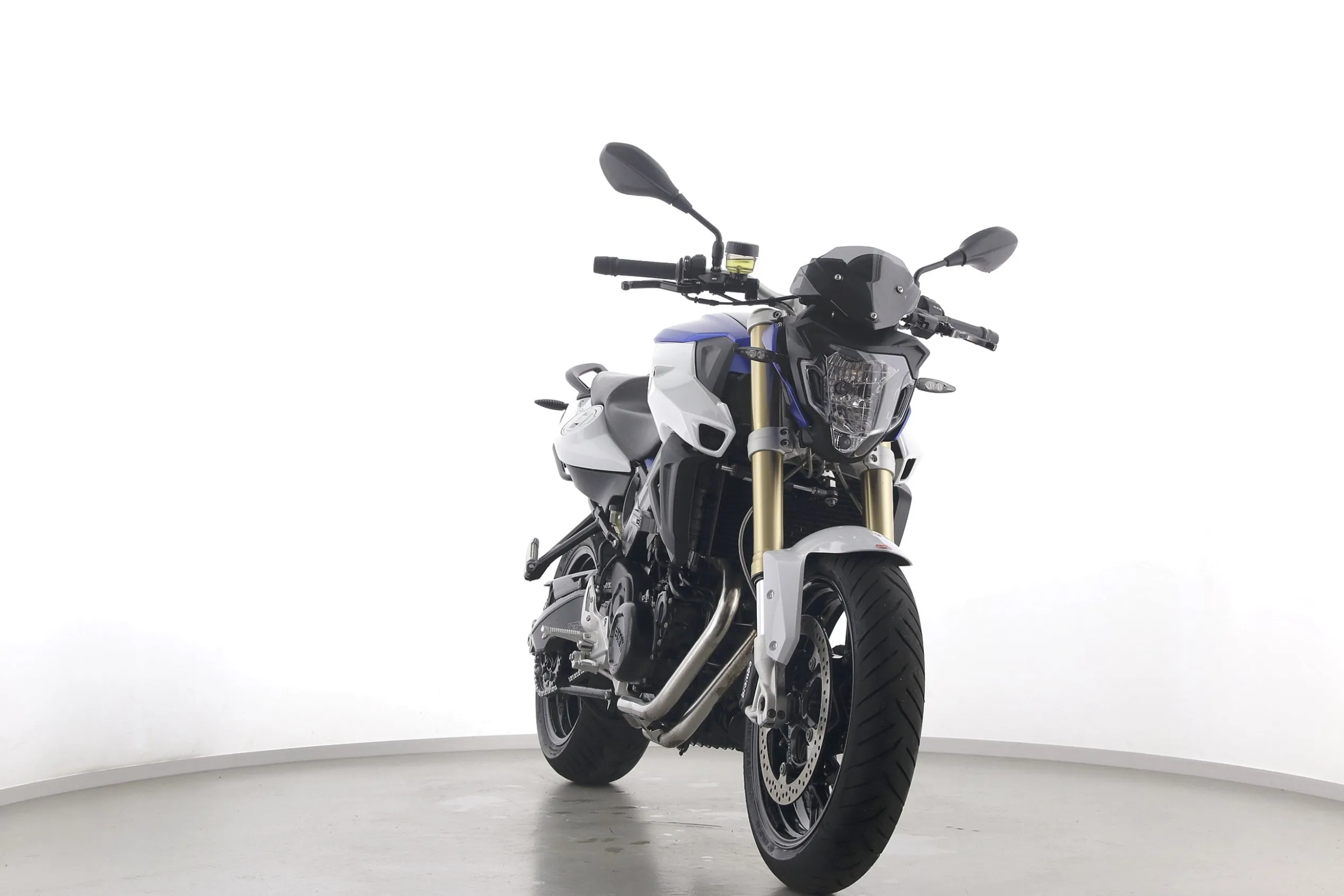 F 800 R