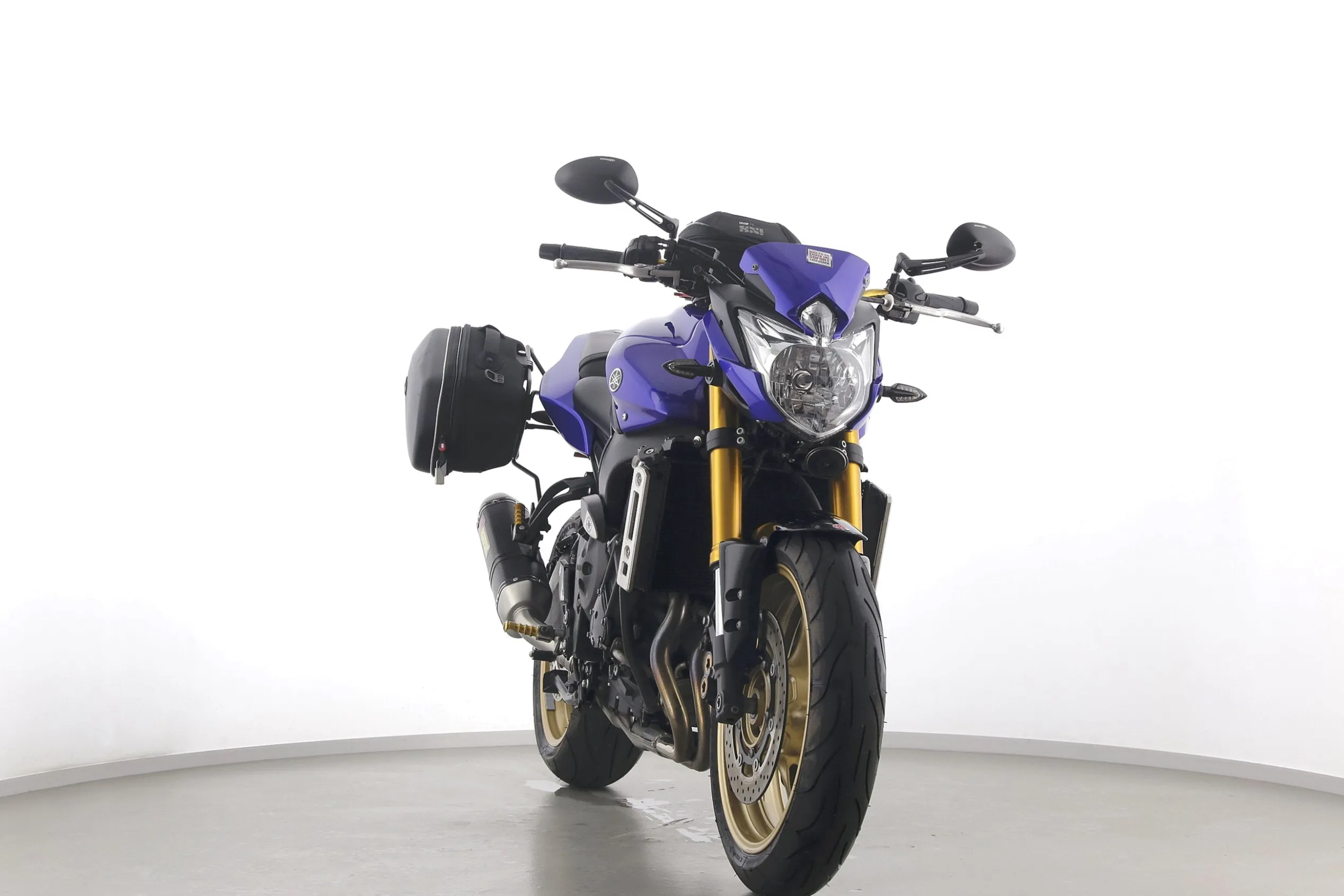 FZ 8 N