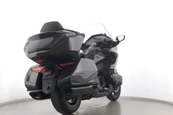 GL 1800 GOLD WING TOUR DCT
