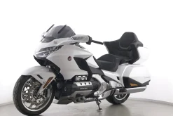 GL 1800 GOLD WING TOUR DCT
