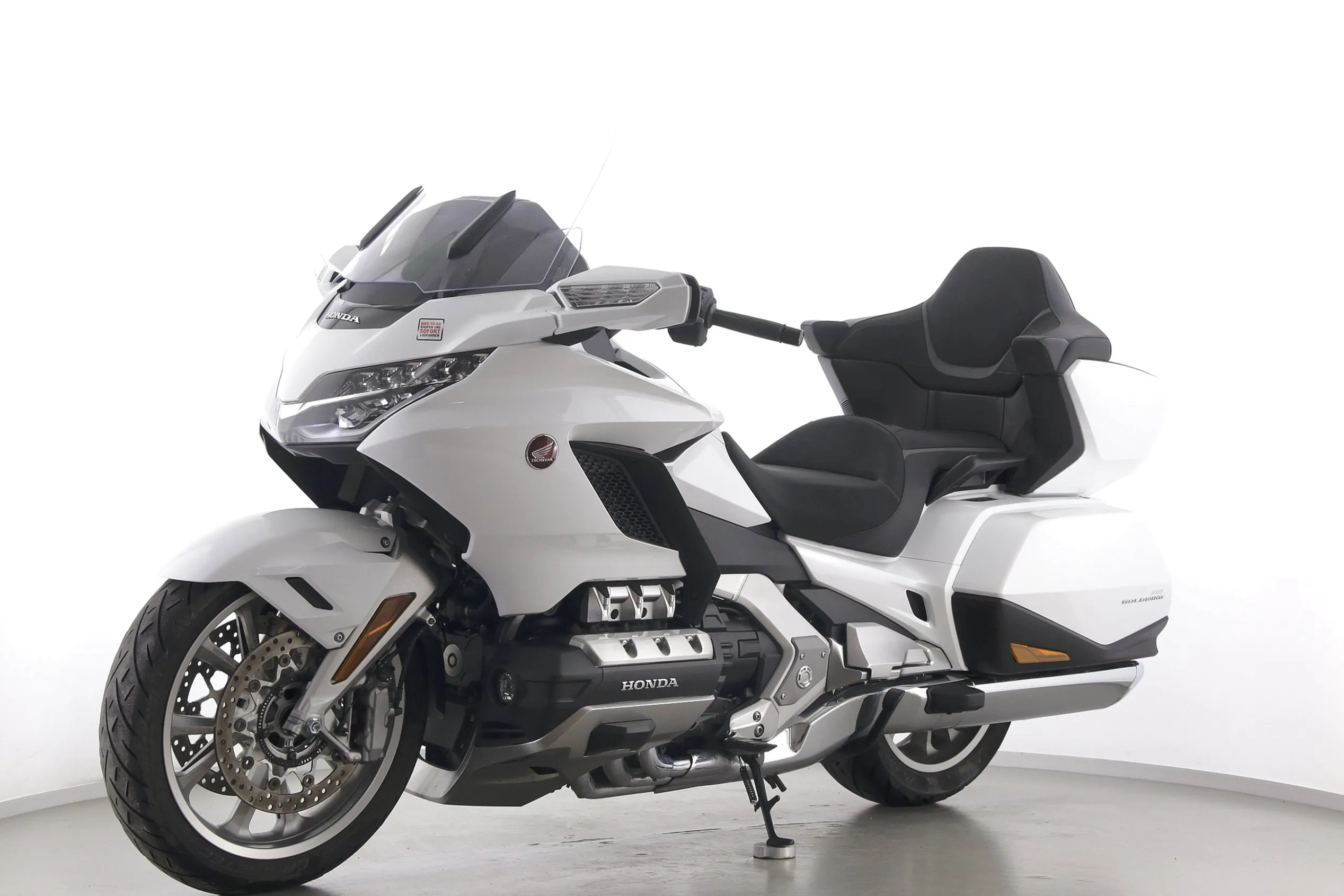 GL 1800 GOLD WING TOUR DCT