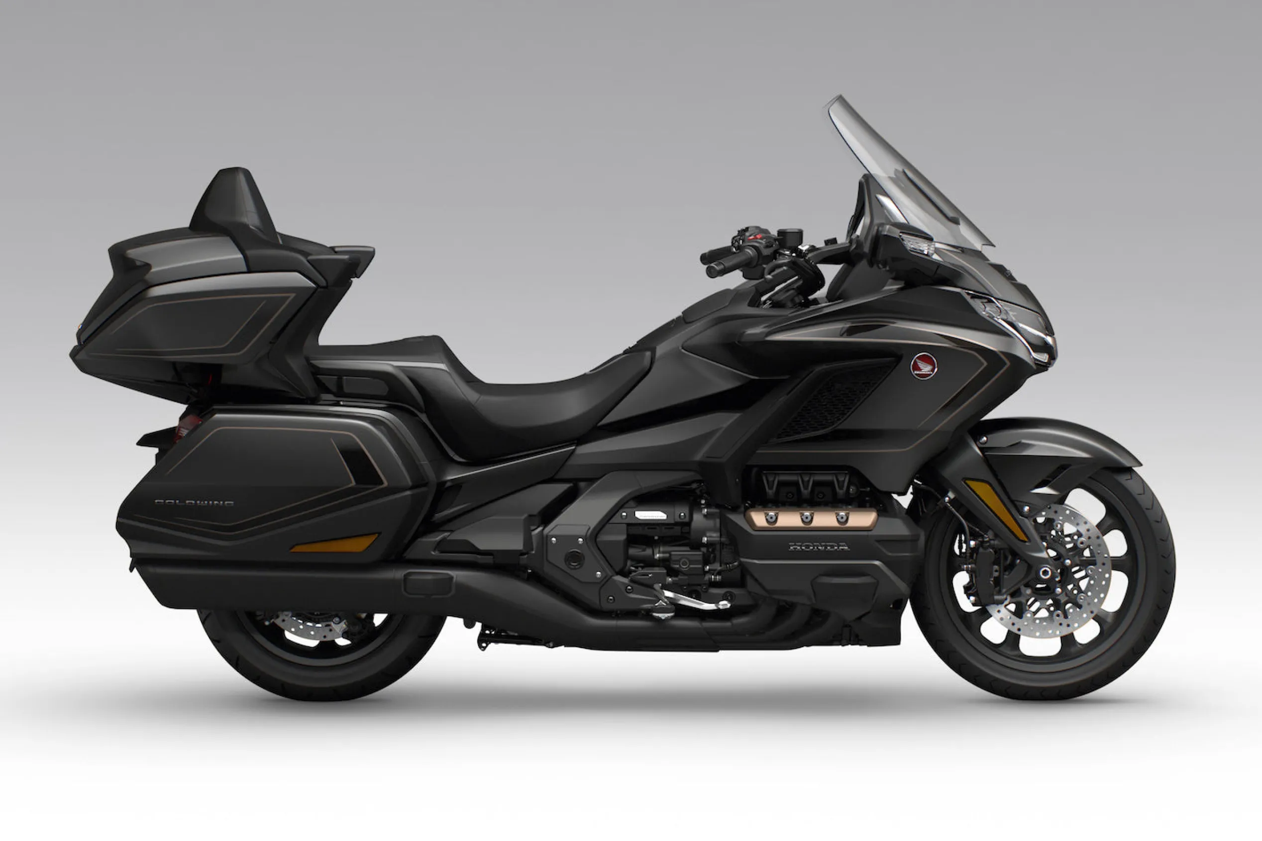 GL 1800 GOLD WING TOUR DCT