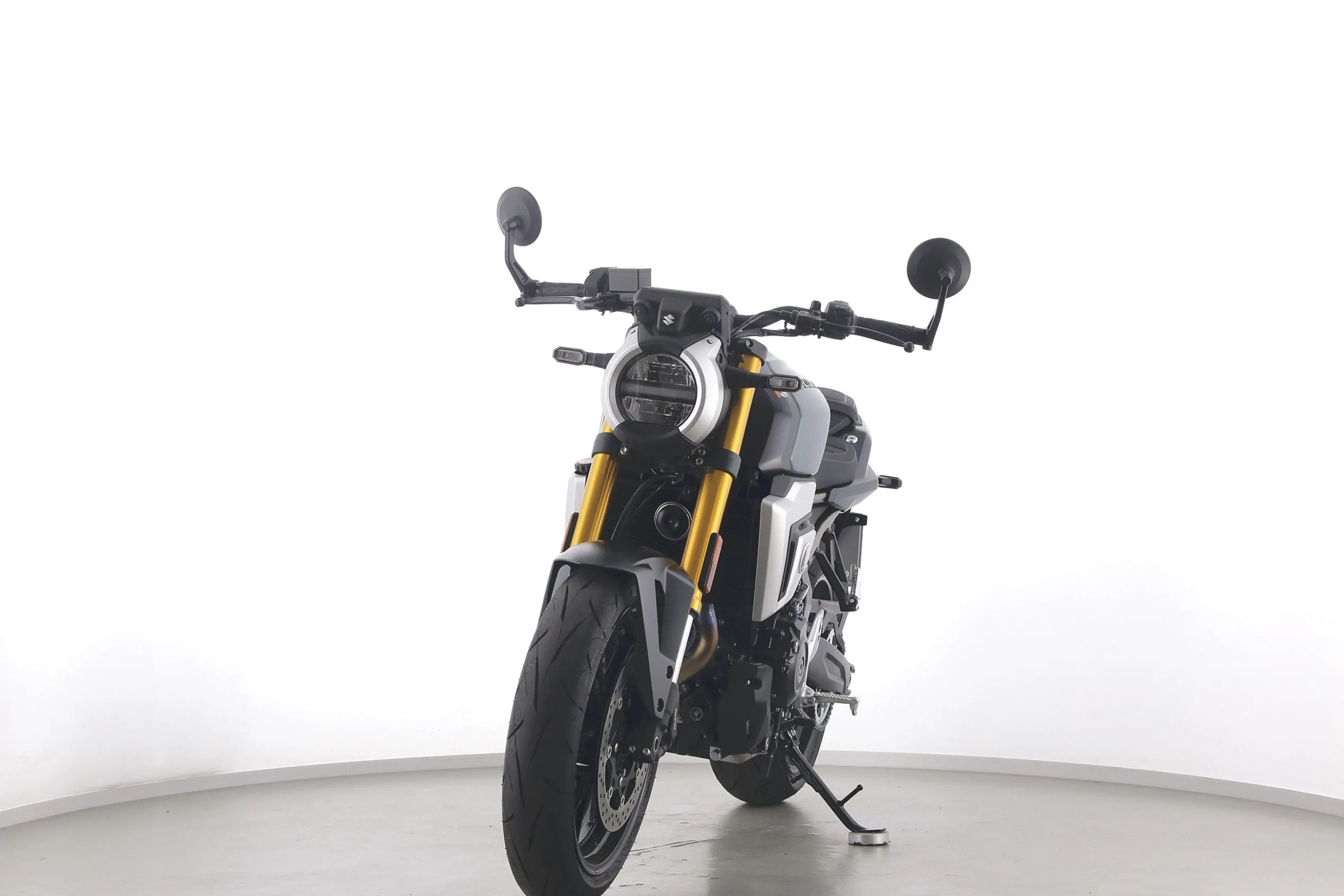 GSX 8 T
