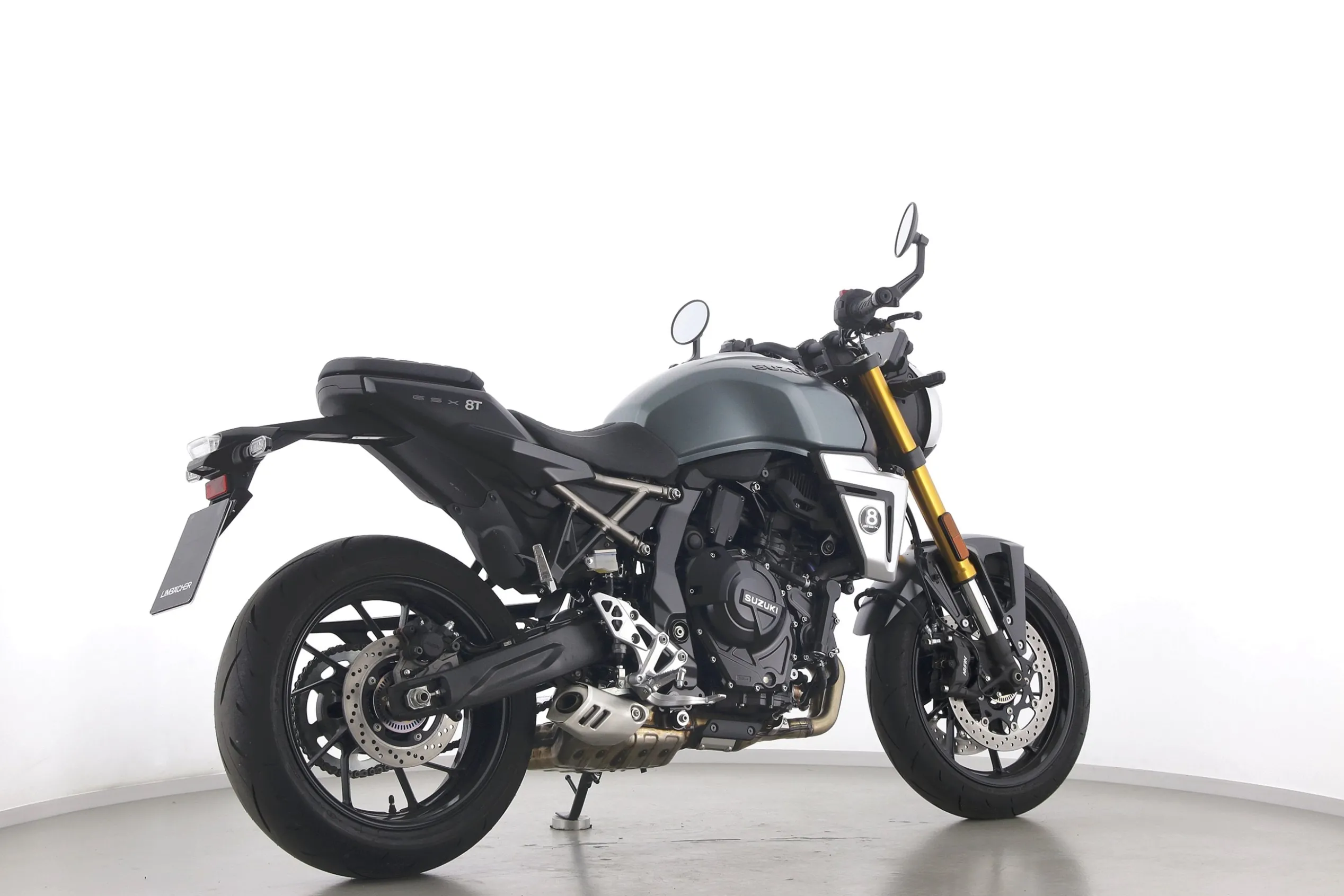 GSX 8 T