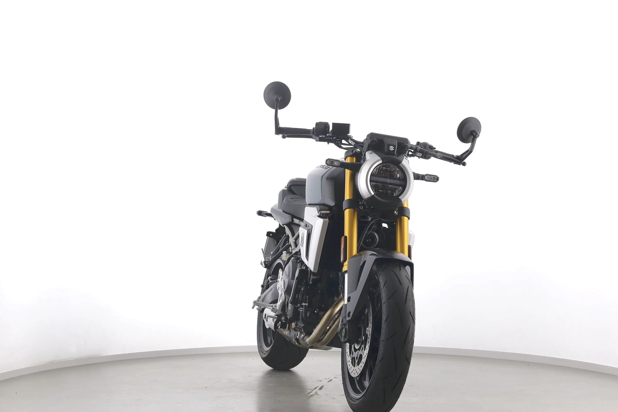 GSX 8 T