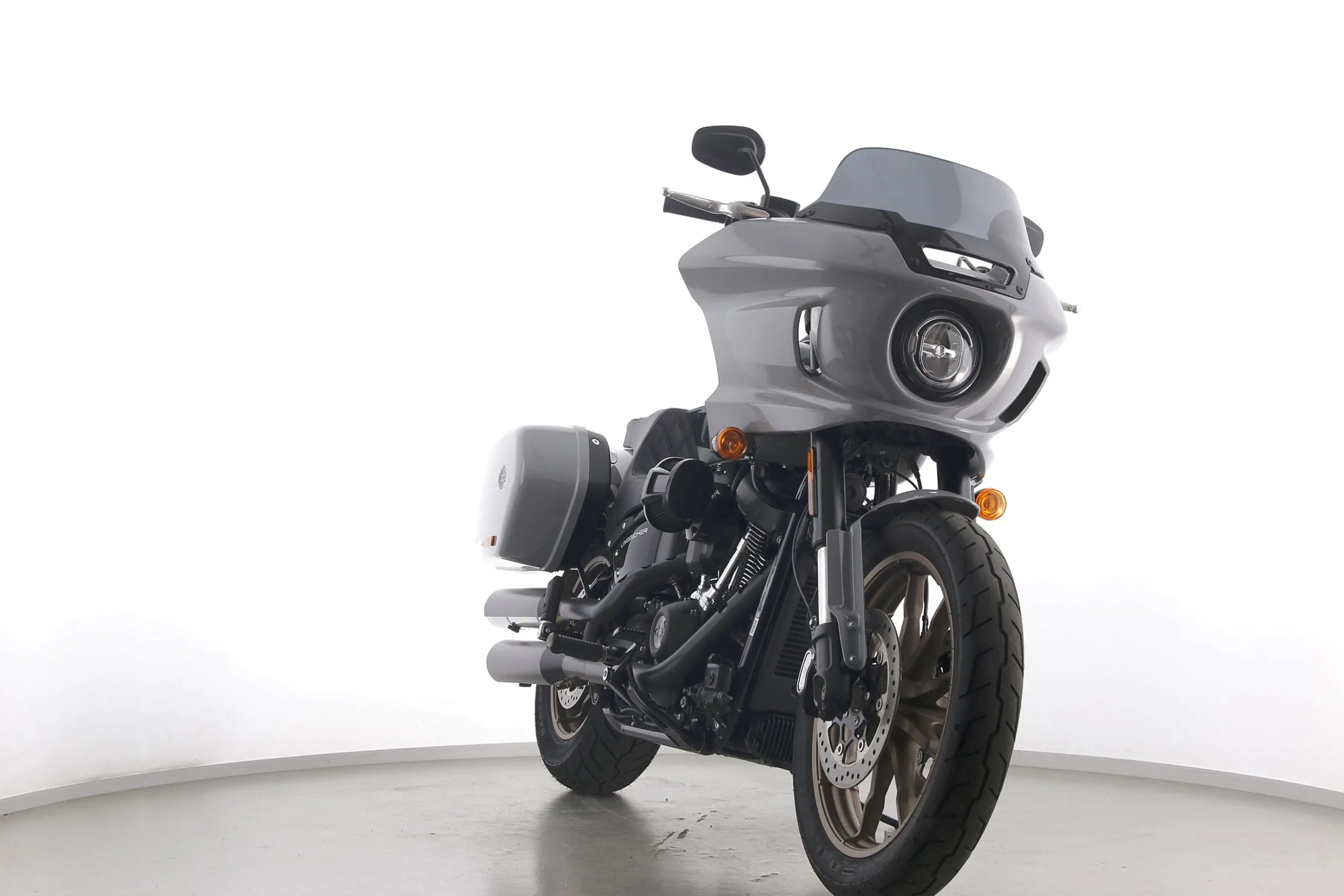 LOW RIDER ST 117