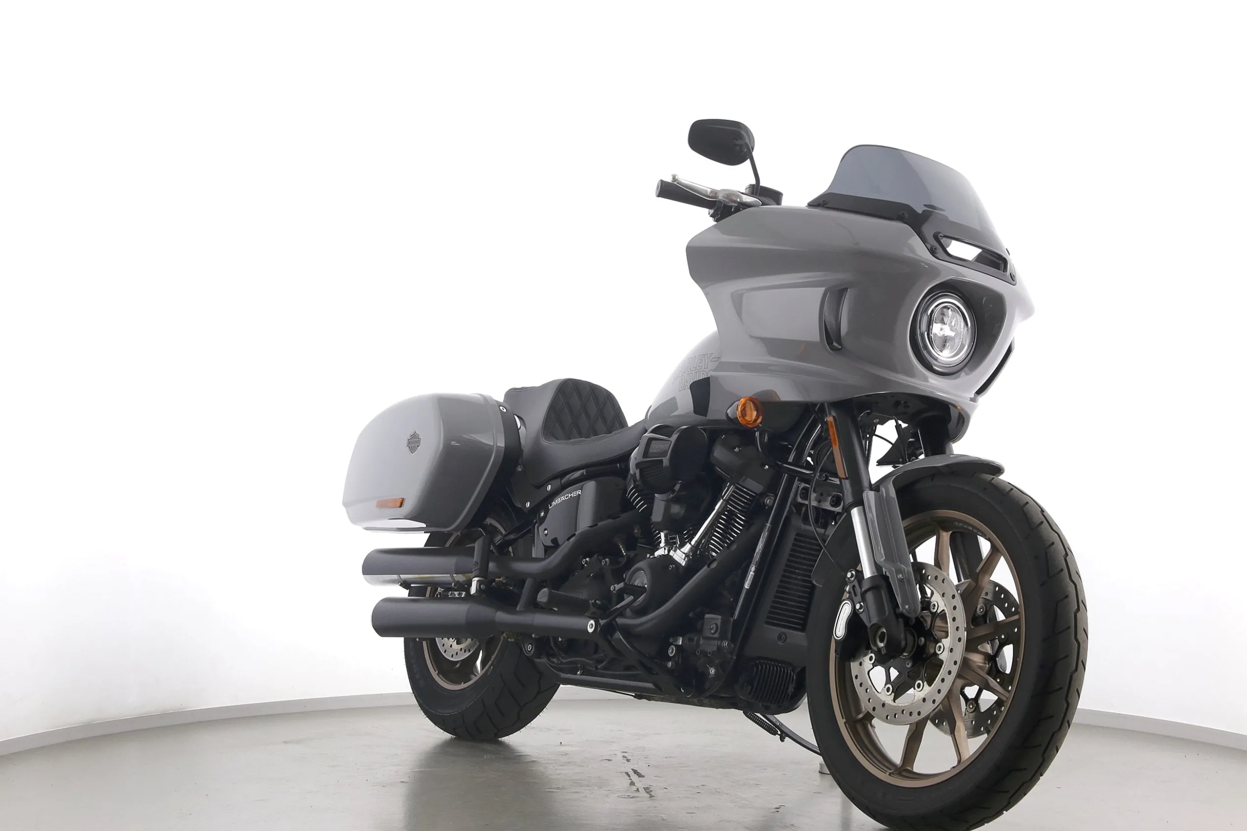 LOW RIDER ST 117